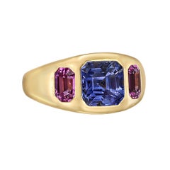 Anillo gitano de zafiro rosa púrpura de oro de 18k