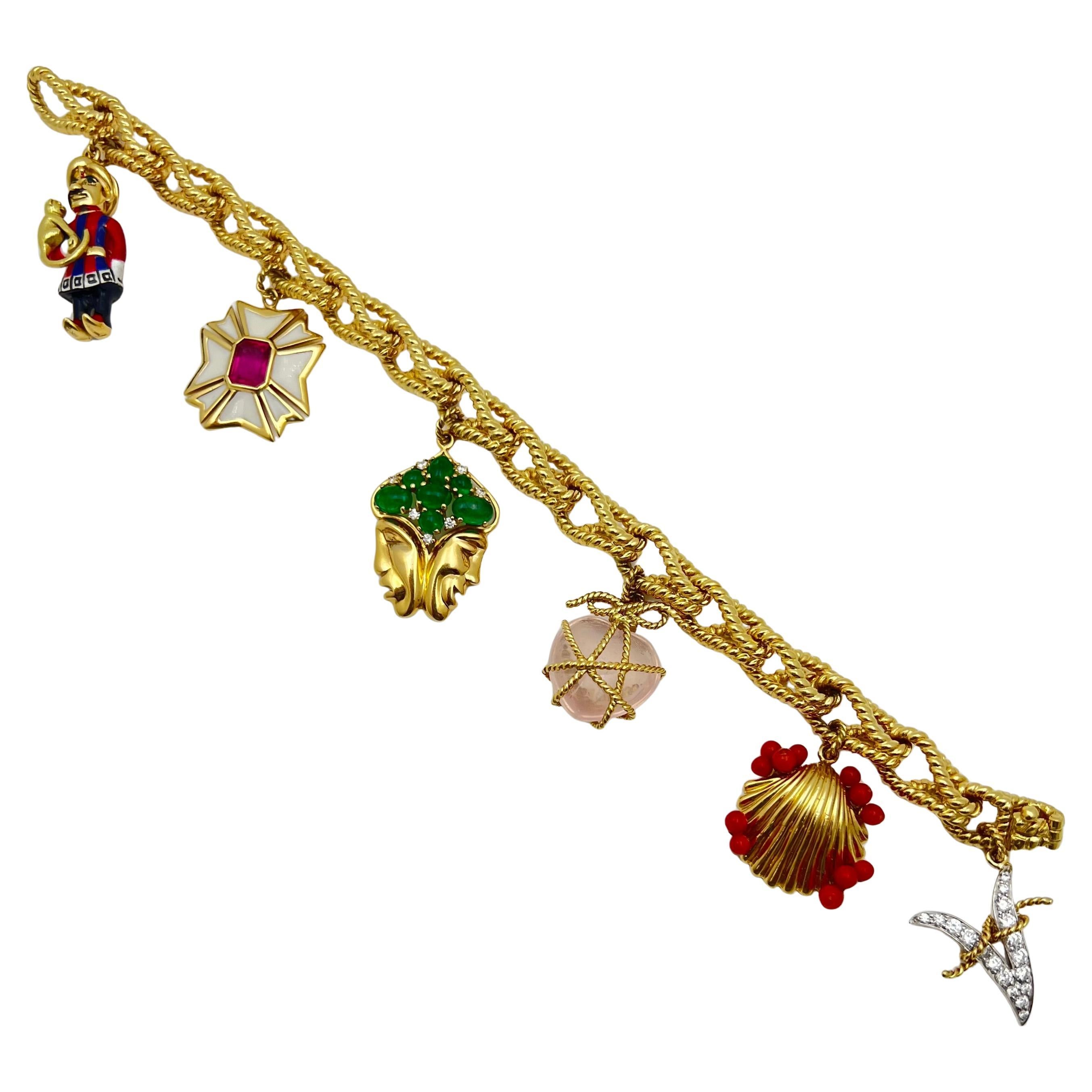 Verdura - Bracelet à breloques en or 18k avec émail et pierres précieuses en vente 6