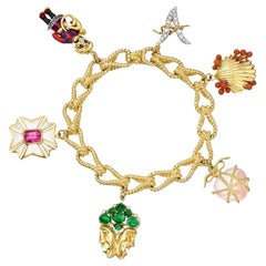 Verdura - Bracelet à breloques en or 18k avec émail et pierres précieuses