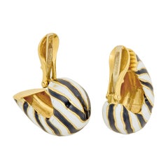 Orecchini a forma di zebra smaltati in oro giallo 18 carati di David Webb