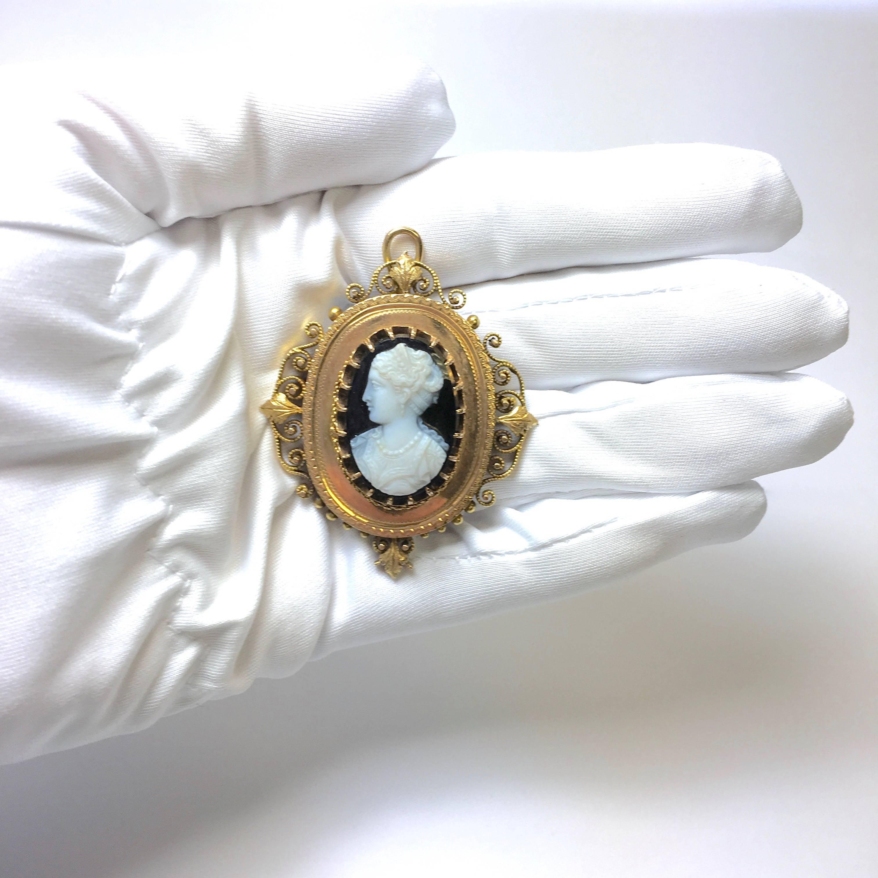 Victorian Onyx Cameo Gold Pendant Brooch and Earrings Ensemble In Excellent Condition For Sale In Agoura Hills, CA