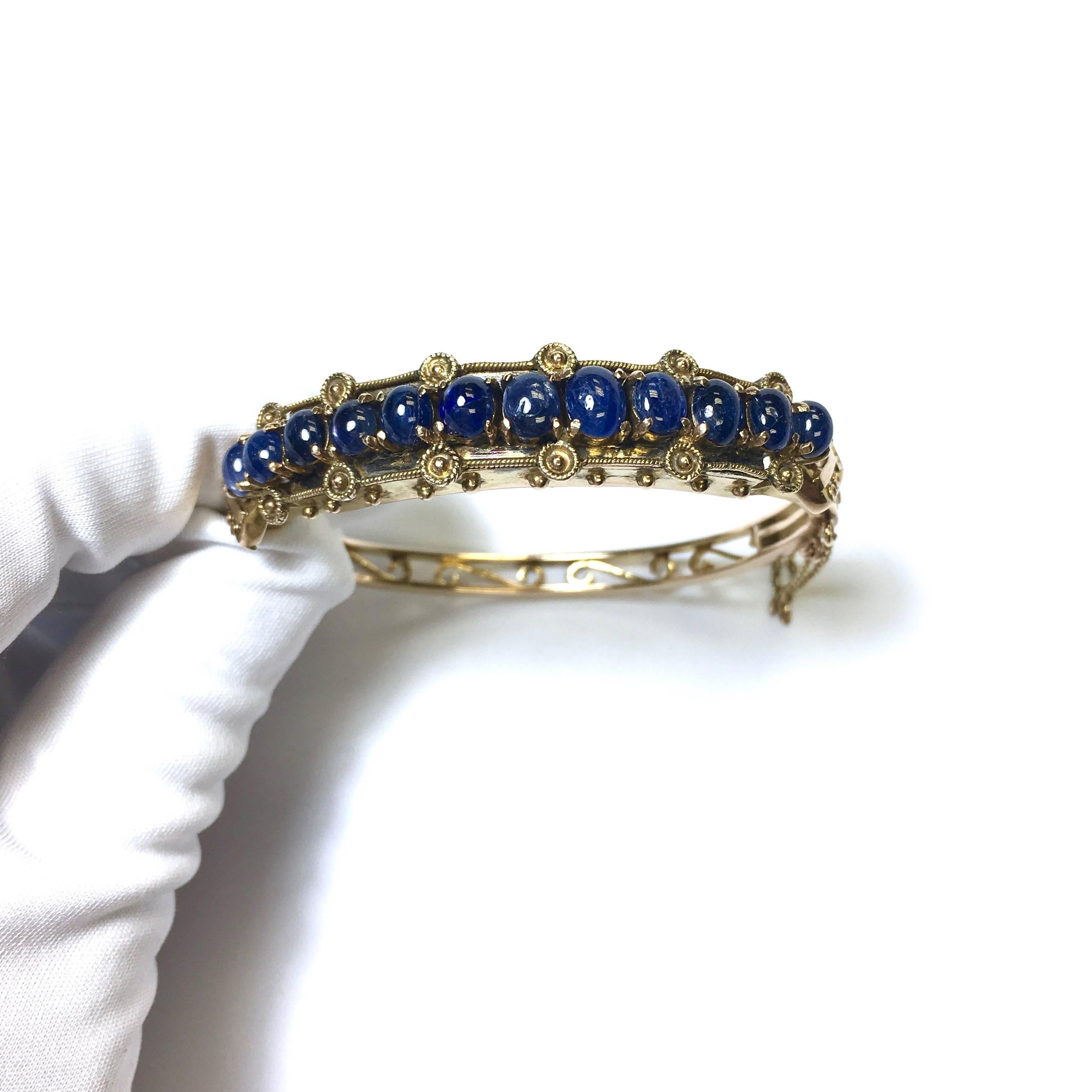 Cabochon Sapphire Gold Bangle Bracelet In Excellent Condition In Agoura Hills, CA