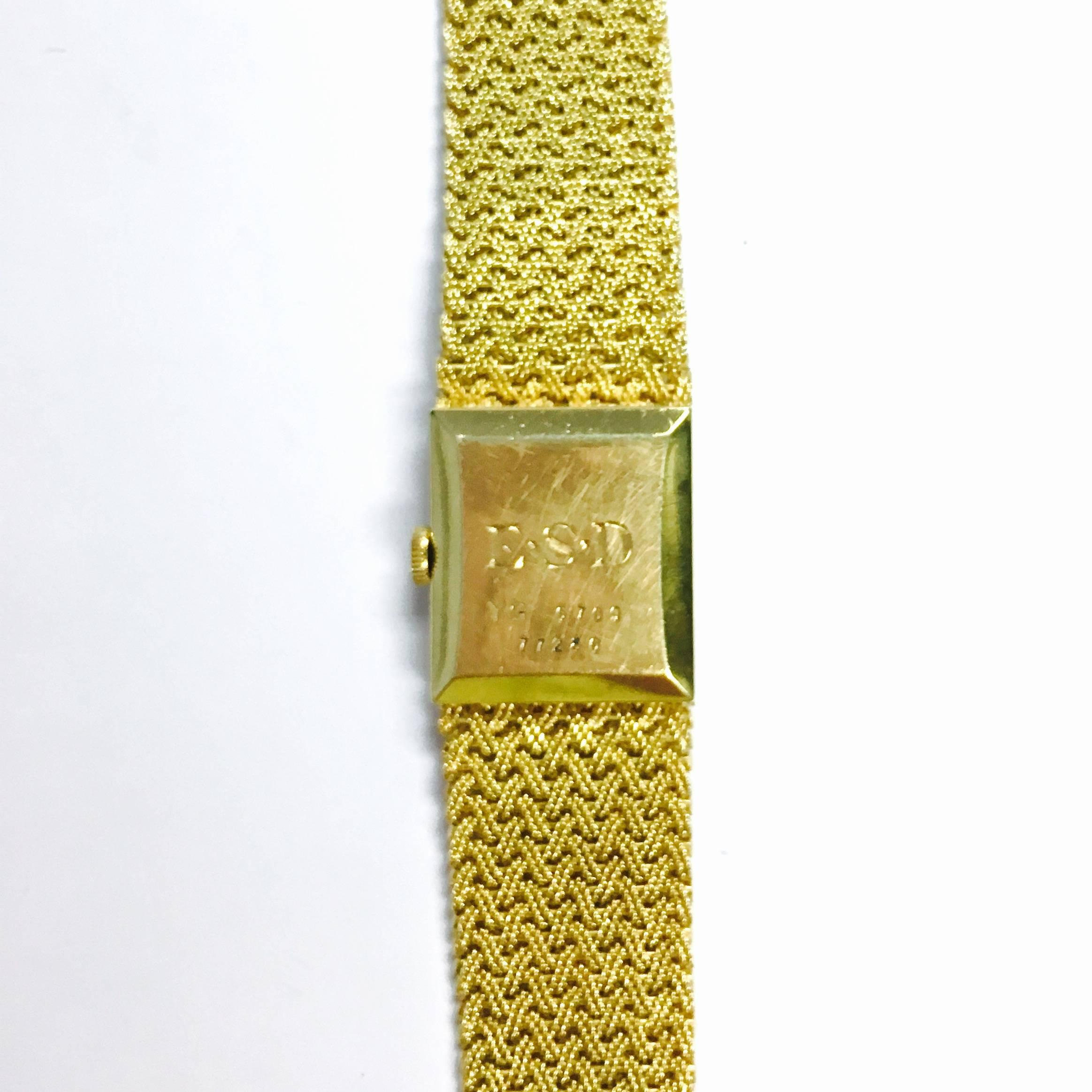 Ruser Ladies Yellow Gold Vintage Mesh Wristwatch In Excellent Condition In Agoura Hills, CA