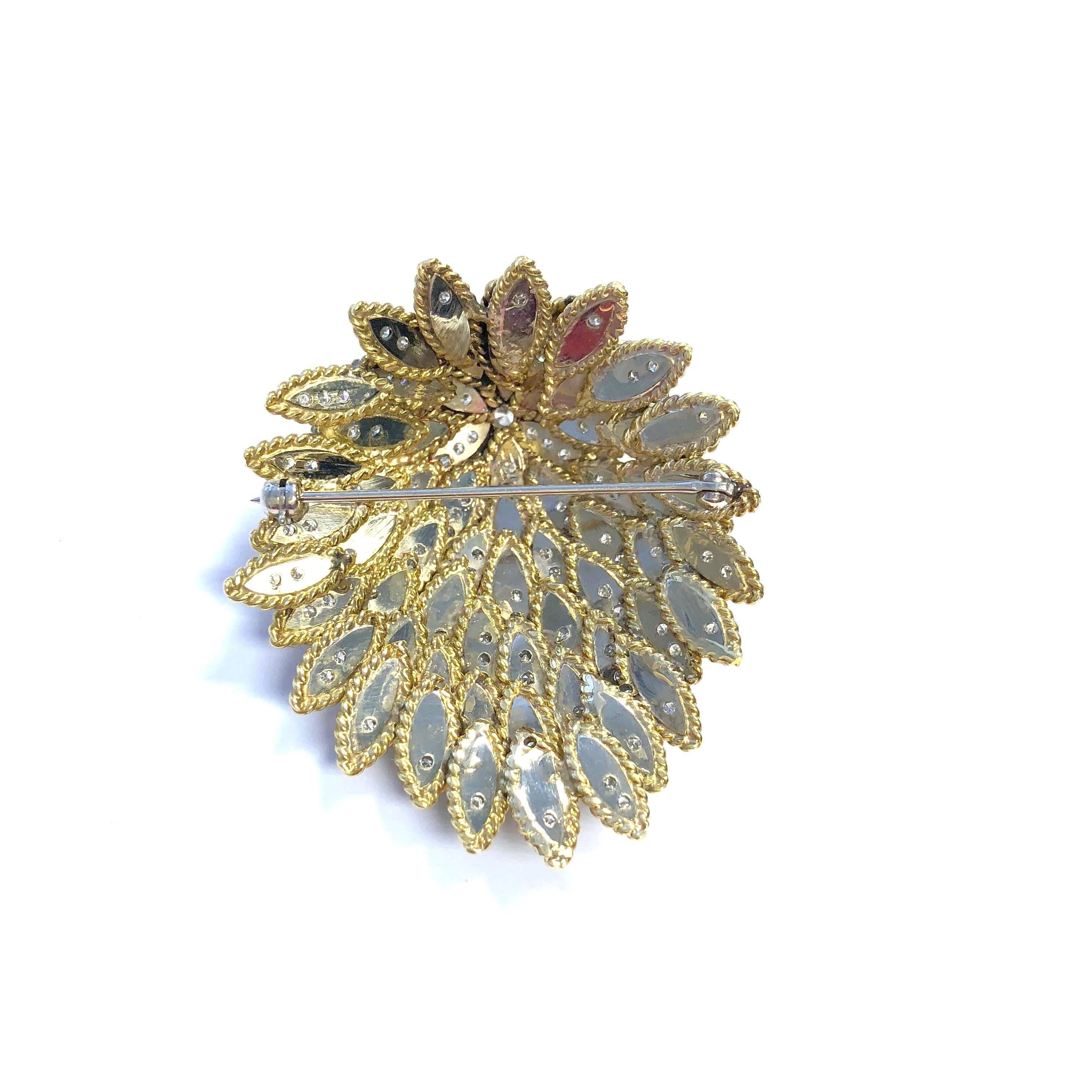 Vintage 4 Carats of Diamonds Gold Feather Brooch Pin In Excellent Condition In Agoura Hills, CA