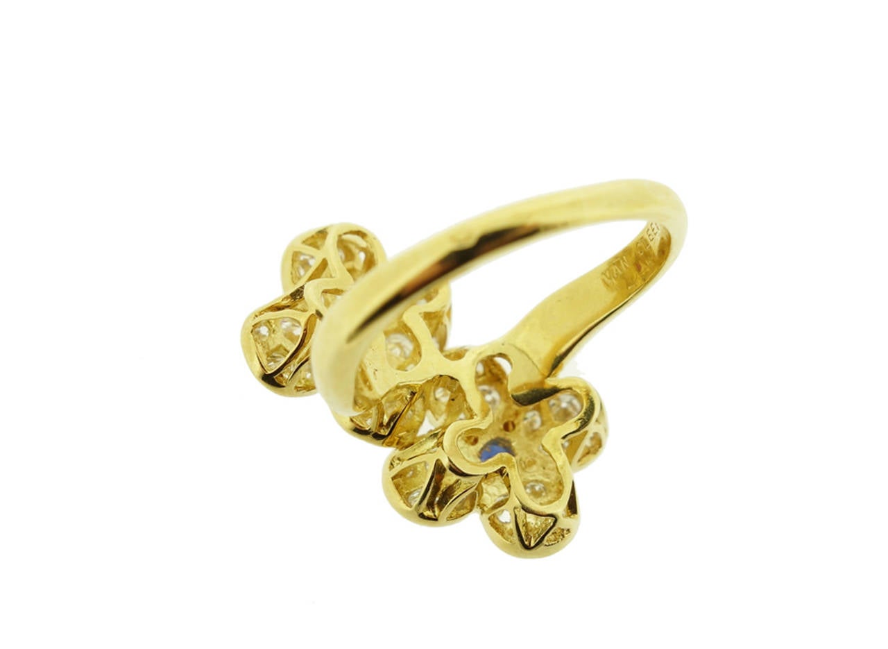 Women's Van Cleef & Arpels Alhambra Trefle Ruby Sapphire Diamond Gold Double Flower Ring For Sale