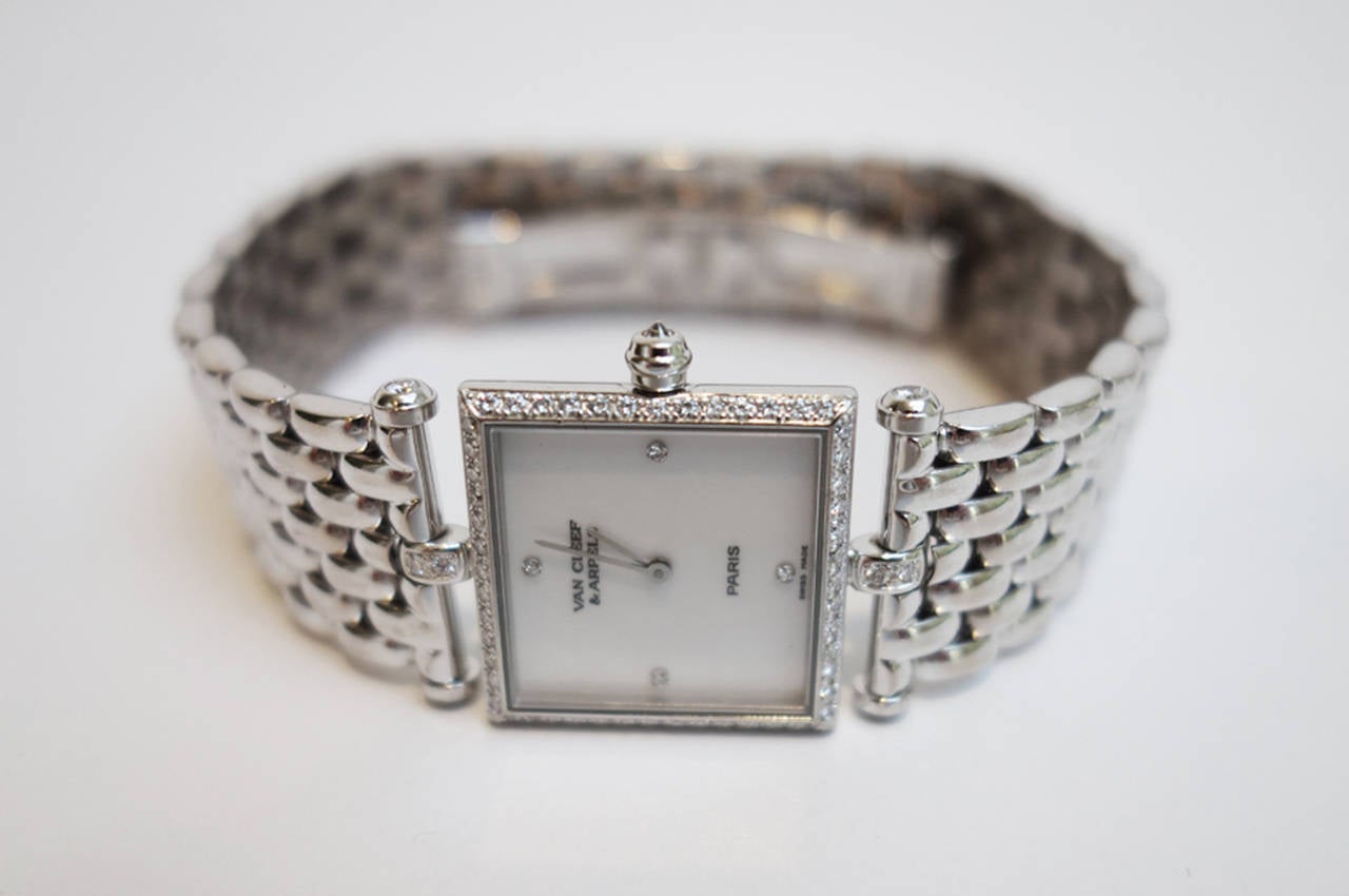 Contemporary Van Cleef & Arpels White Gold Diamond Classique Quartz Wristwatch