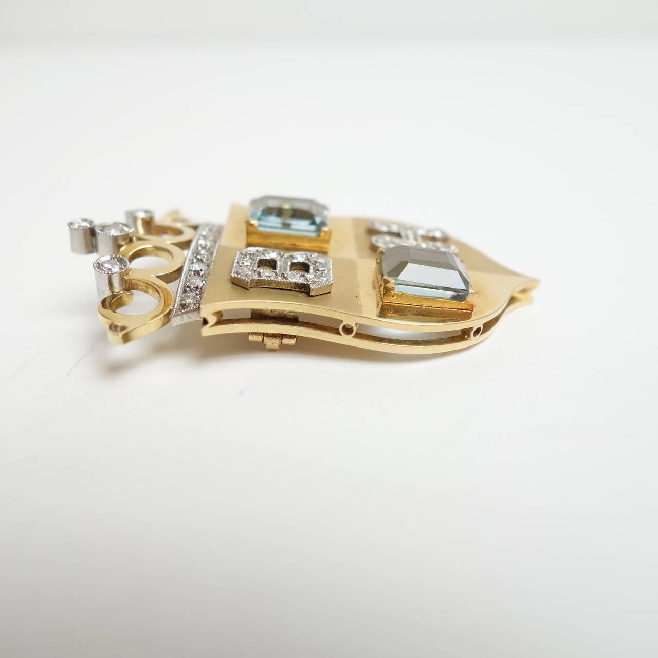Gorgeous Aquamarine Diamond Gold Platinum Crown and Shield Brooch