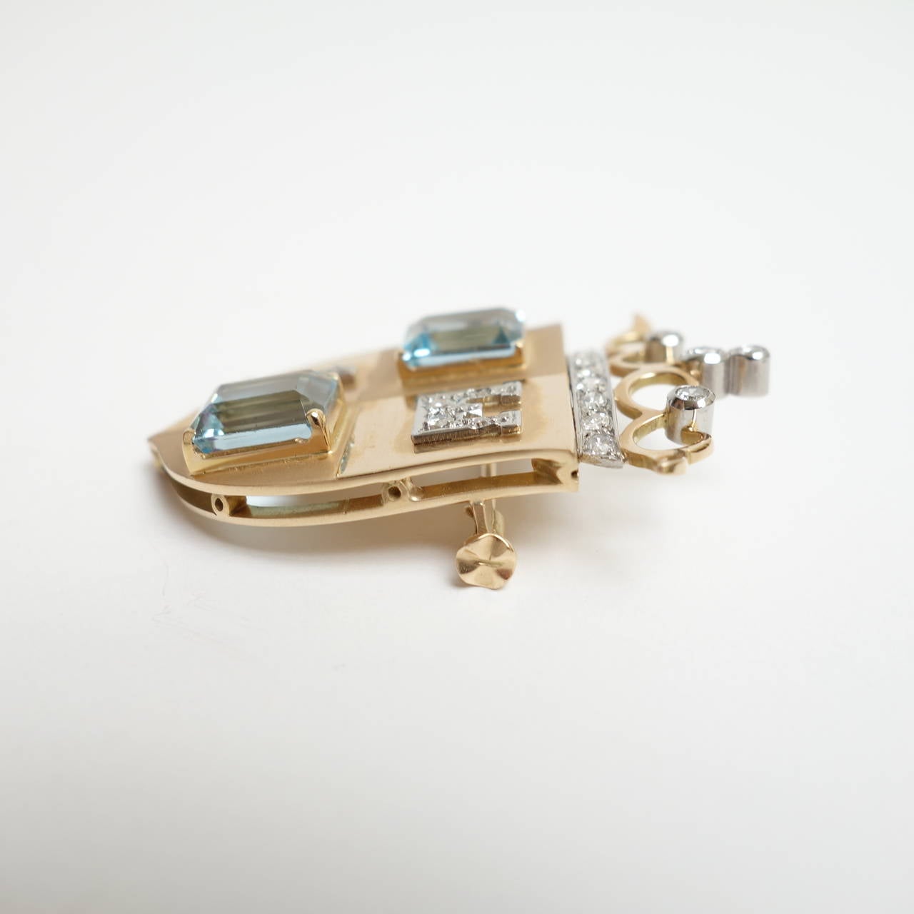 Gorgeous Aquamarine Diamond Gold Platinum Crown and Shield Brooch