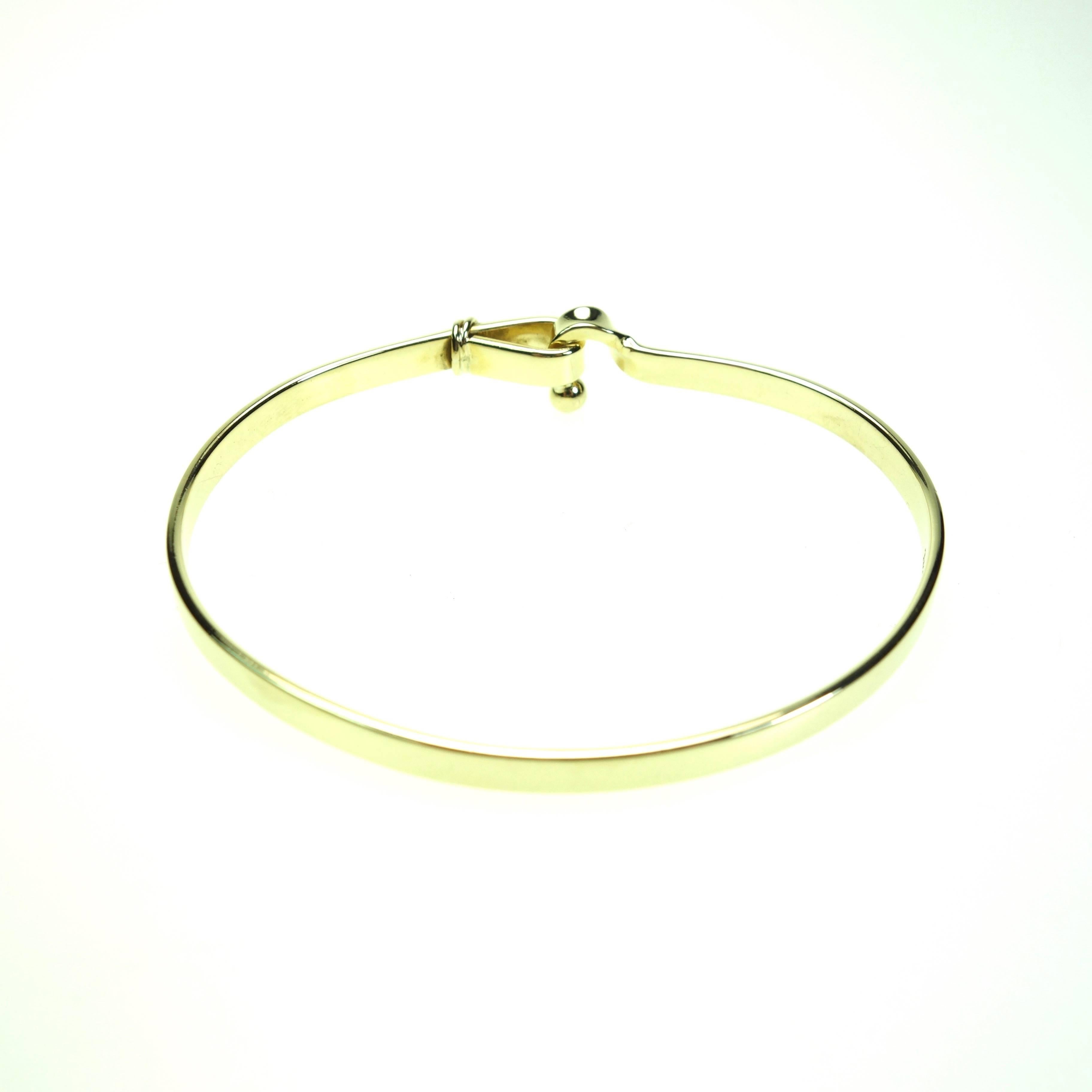 Tiffany & Co. Yellow Gold Hook and Eye Style Bangle Bracelet In Excellent Condition In Agoura Hills, CA