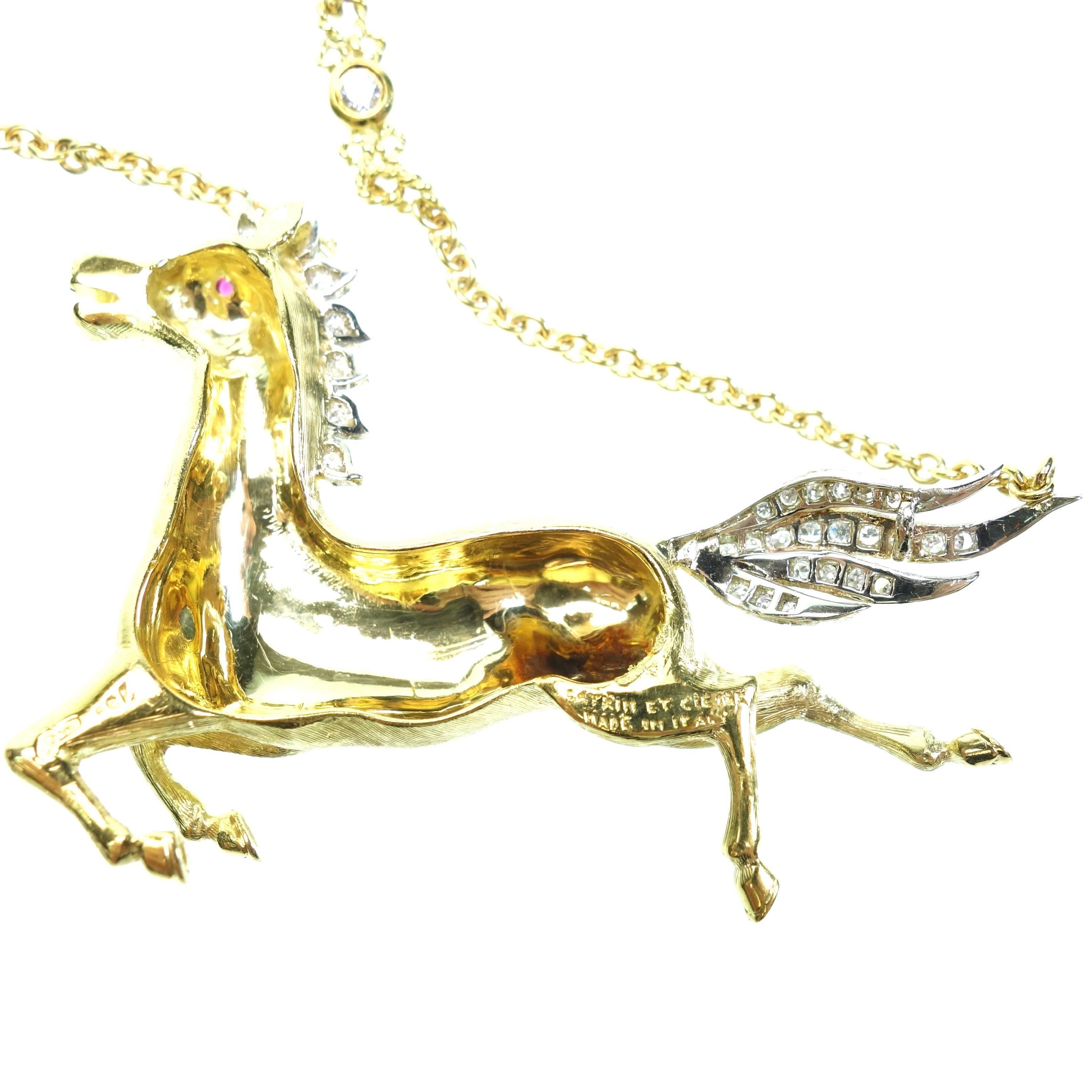 Laykin Et Cie Diamond Gold Horse Necklace In Excellent Condition In Agoura Hills, CA