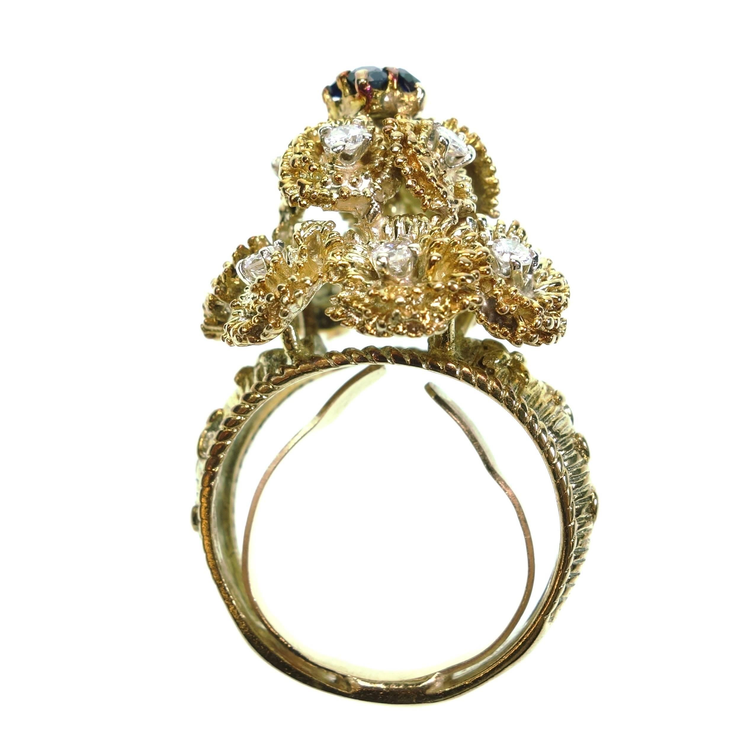Round Cut 1960s Sapphire and Diamond Yellow Gold Coktail  Ring For Sale