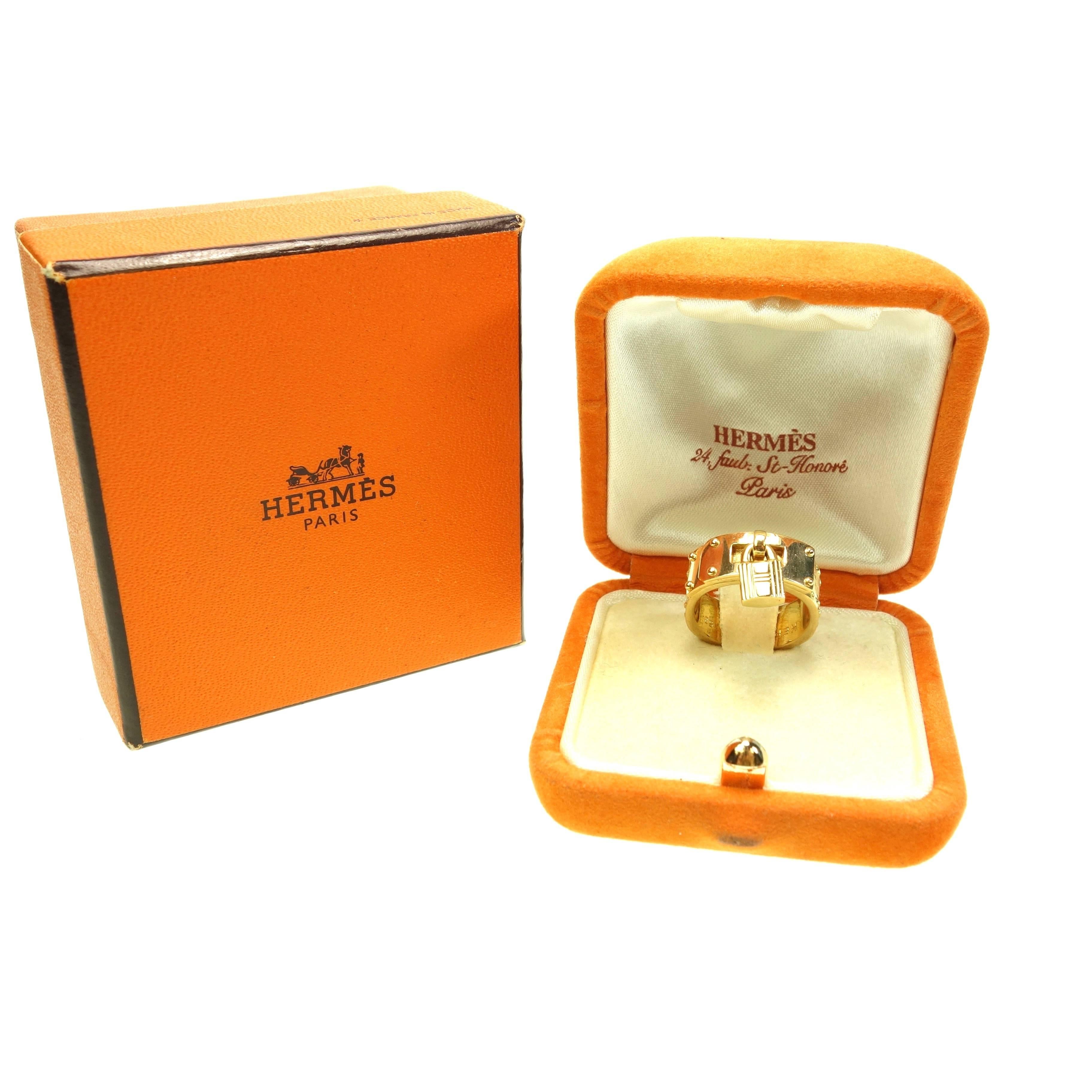 Crafted from solid 18kt yellow gold in a polished and satin finish from Hermes famous 