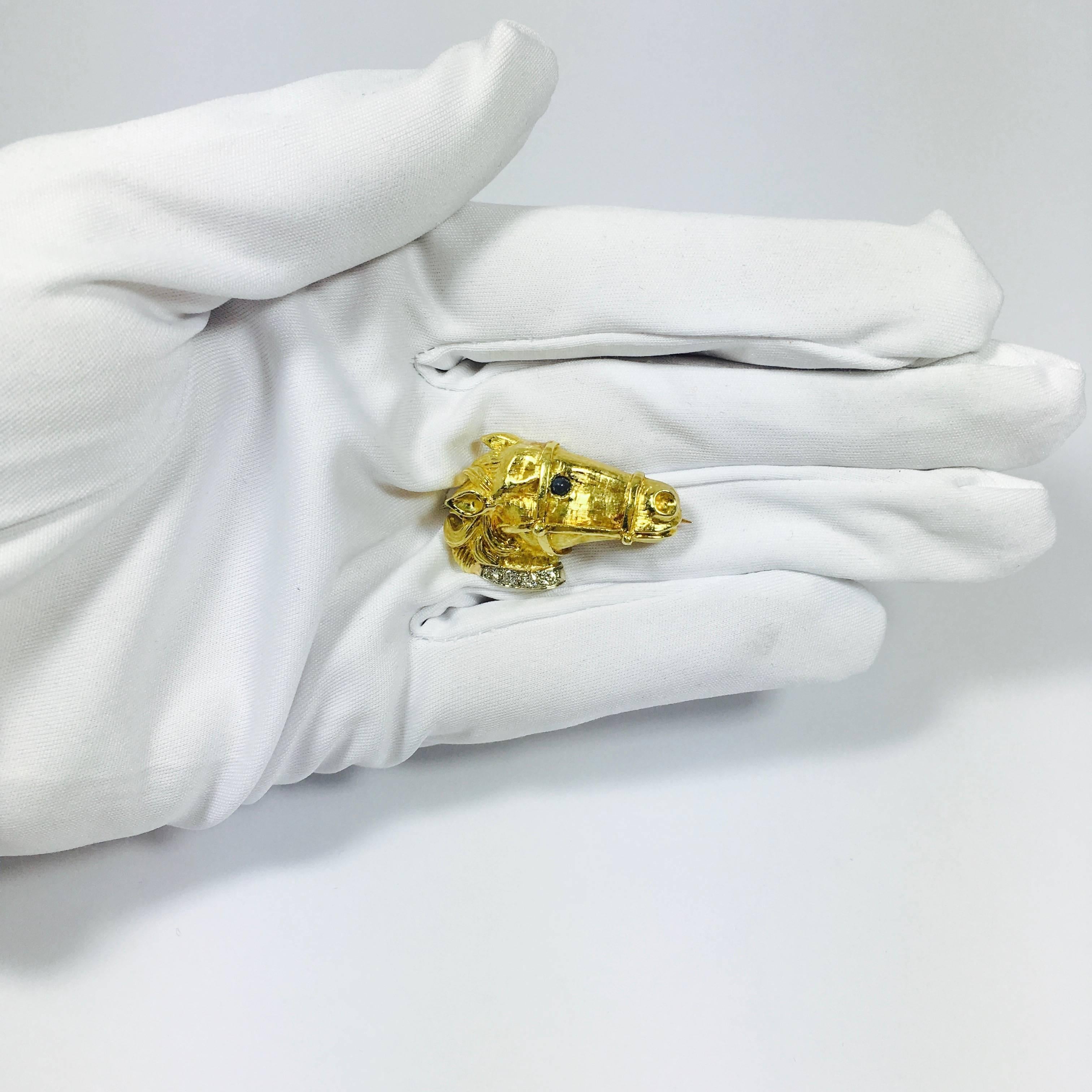 La Triomphe Diamond Gold Horse Pin In Excellent Condition In Agoura Hills, CA