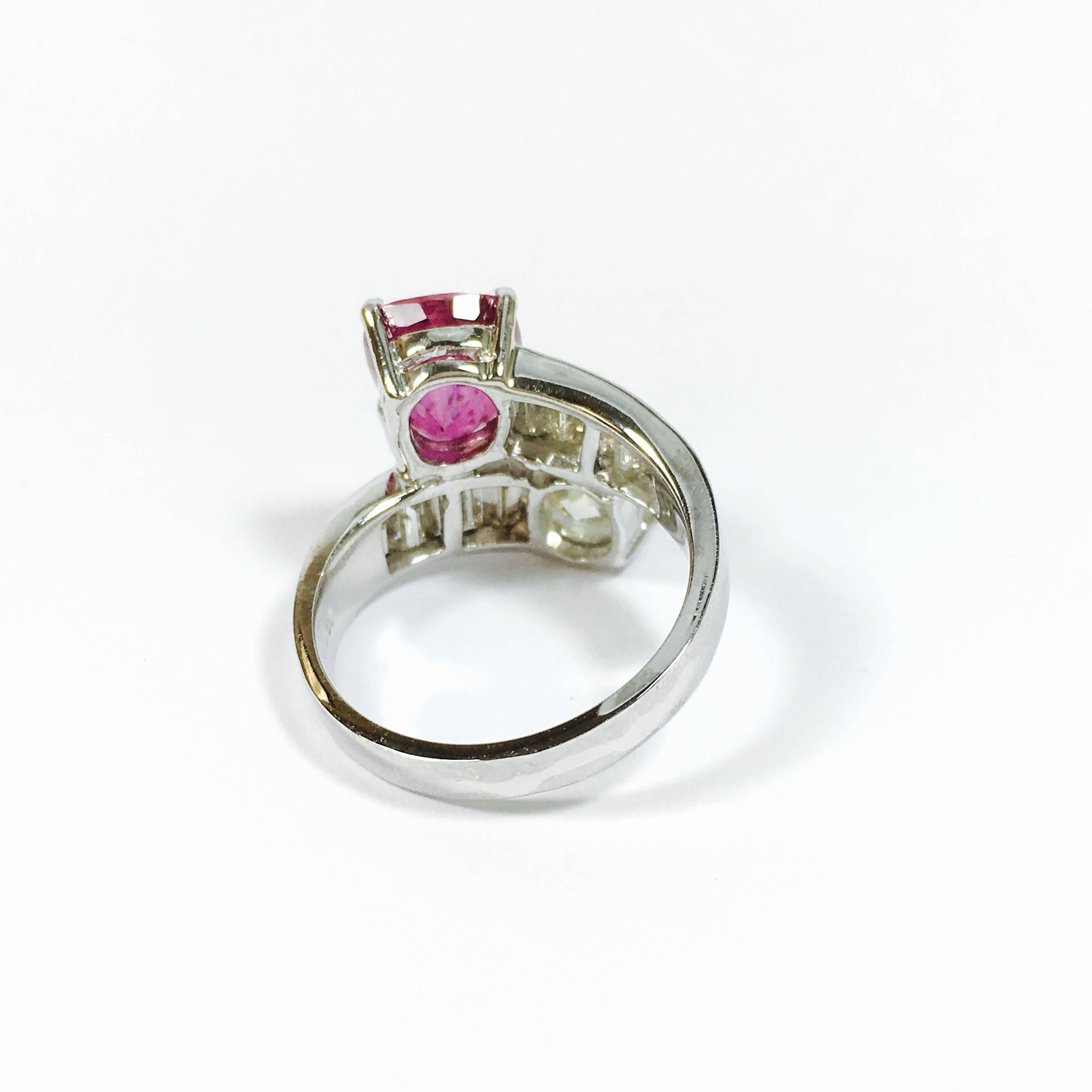 Round Cut Certified No Heat Purple-Pink Sapphire Diamond Toi Et Moi Ring 