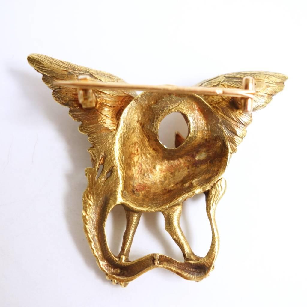 Magnificent Emerald Gold Griffin Brooch  In Excellent Condition In Agoura Hills, CA