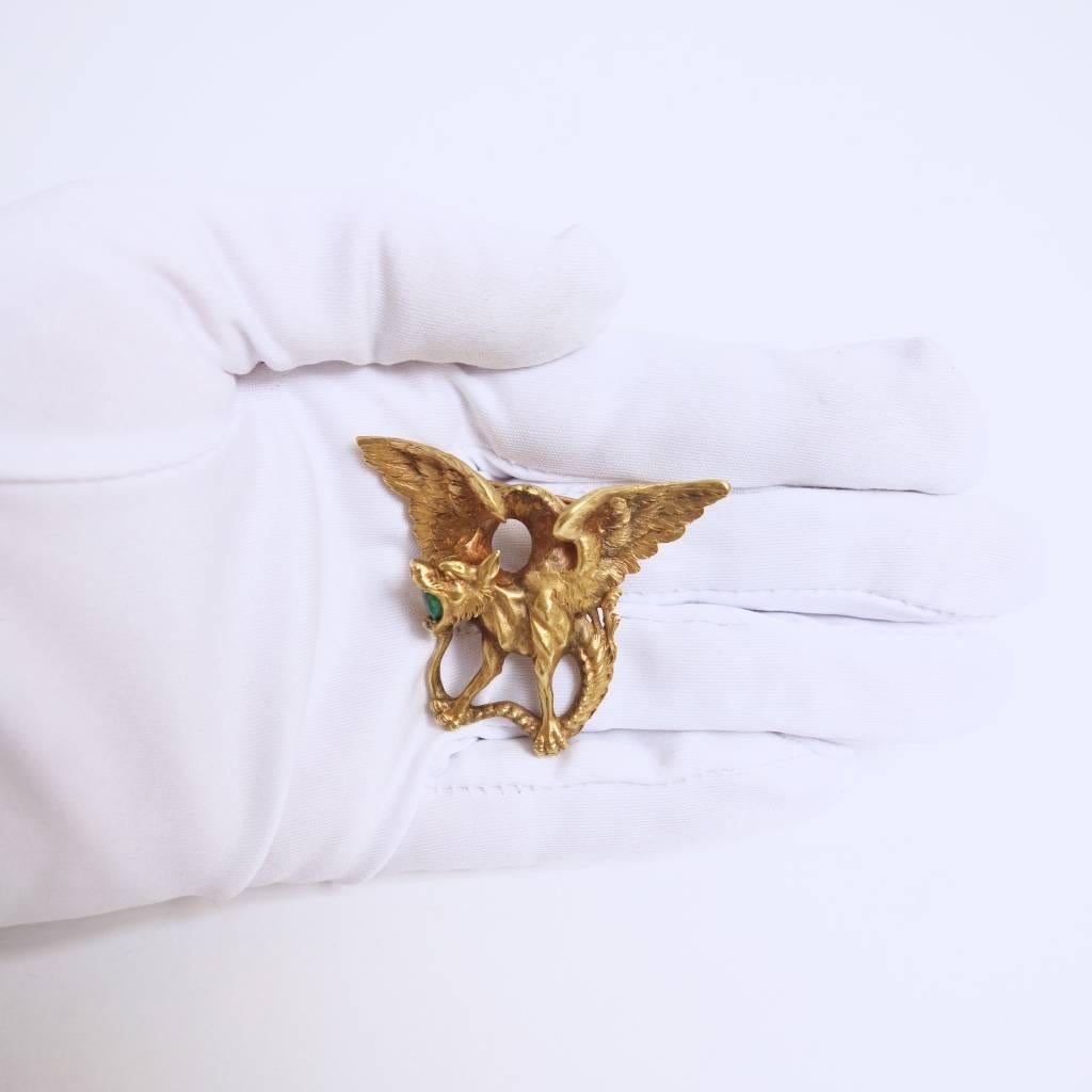 Women's Magnificent Emerald Gold Griffin Brooch 