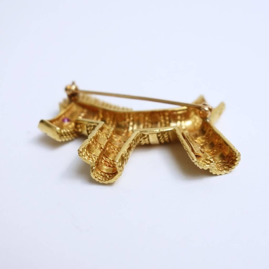 Tiffany & Co. Gold Zebra Brooch with Ruby Eyes In Excellent Condition For Sale In Agoura Hills, CA