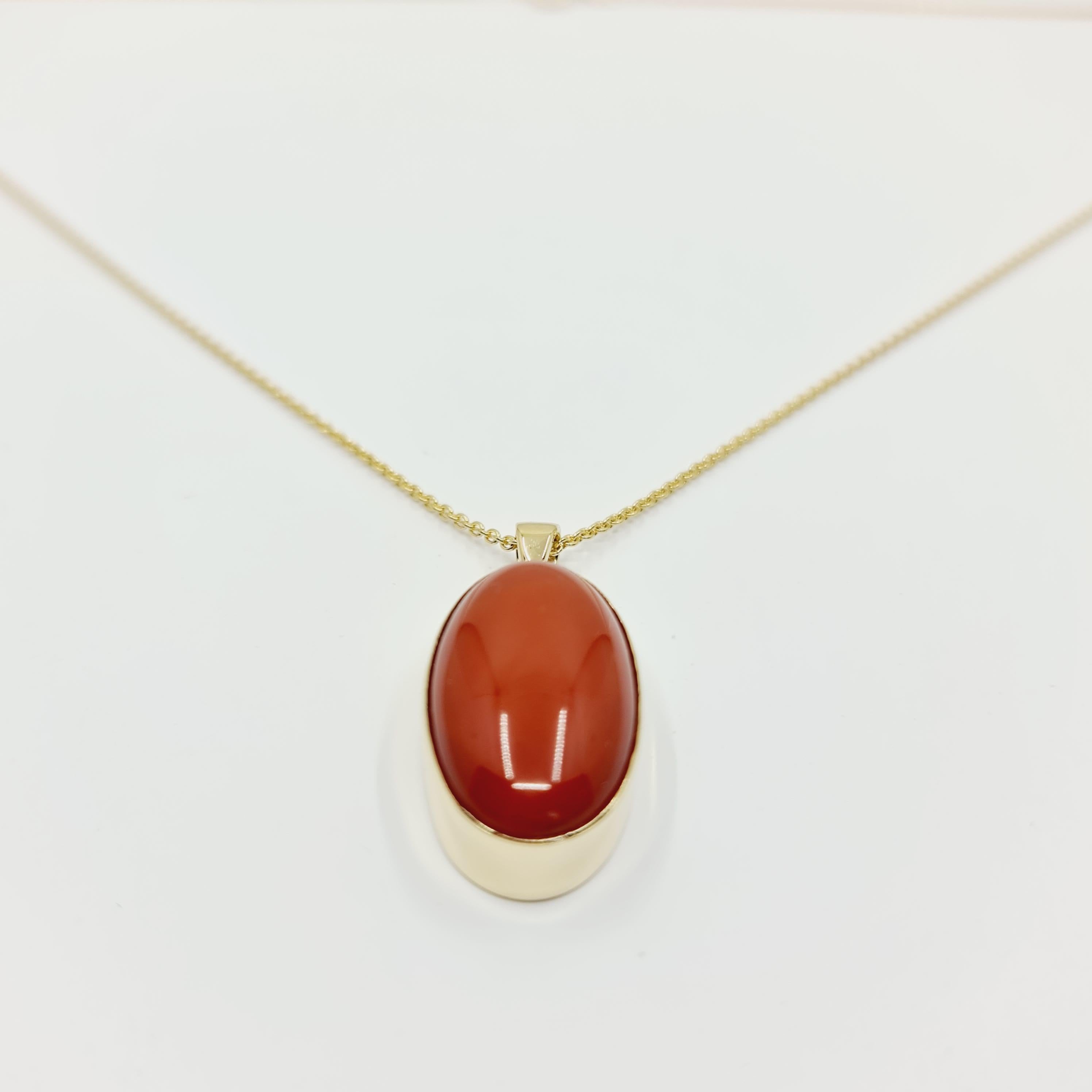14k Gold Necklace with Oval Cut Natural Coral 13.3 Ct. In New Condition For Sale In Darmstadt, DE