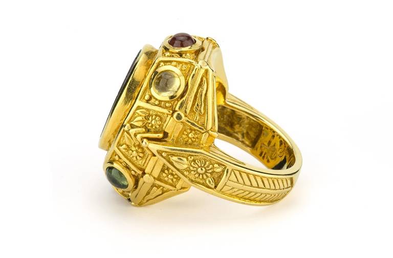 19th Century Amethyst Intaglio Sapphire Cabochon Gold Ring In New Condition In Scottsdale, AZ