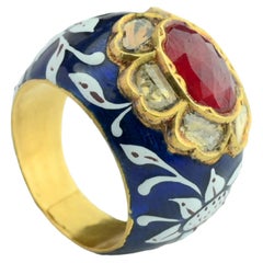 Anillo jaipur de oro mogol esmaltado con polki de diamantes y rubí