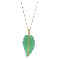 Pendentif feuille de chrysoprase verte avec diamants en or 18K