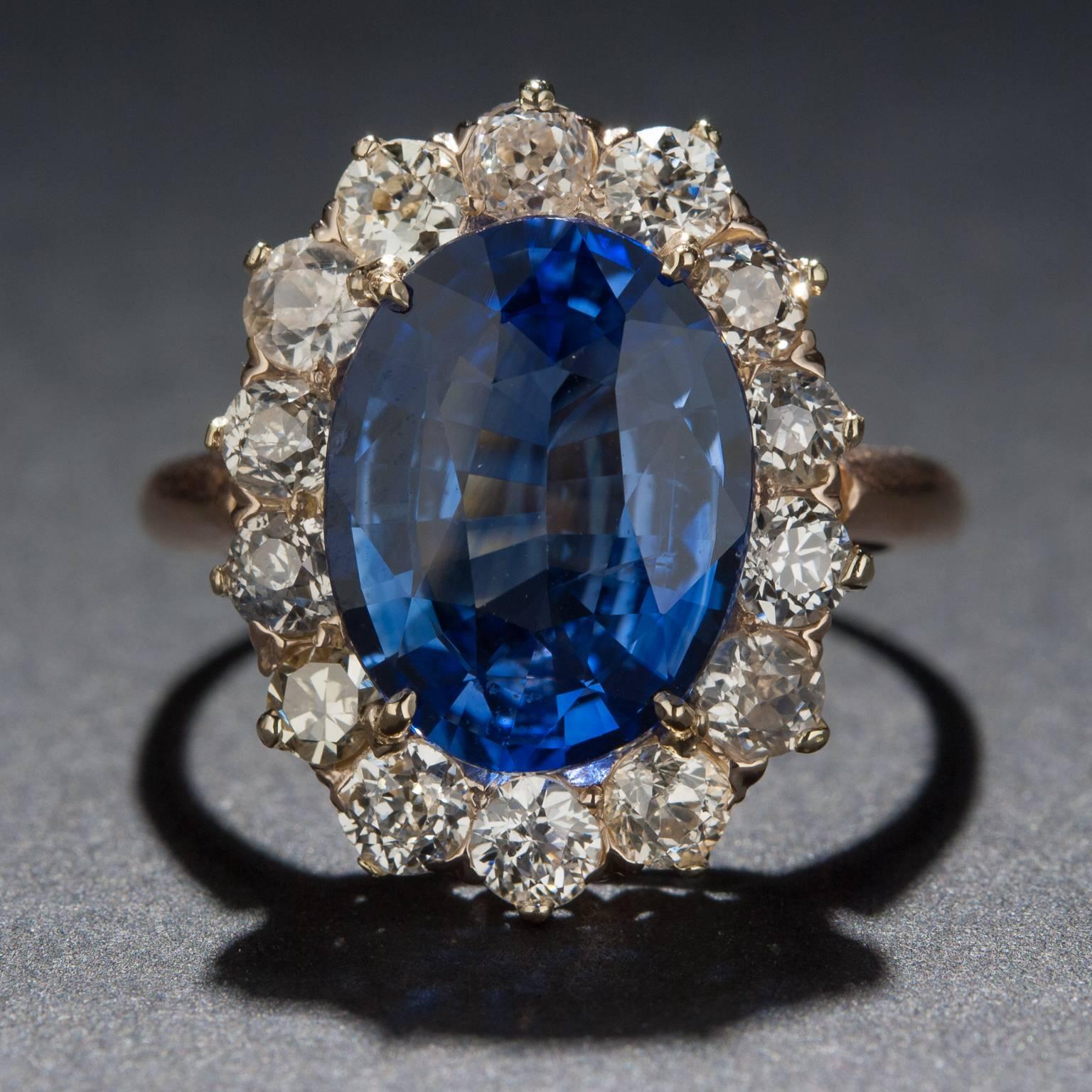 Women's 4.71 Carat Sapphire Diamond Gold Ring For Sale