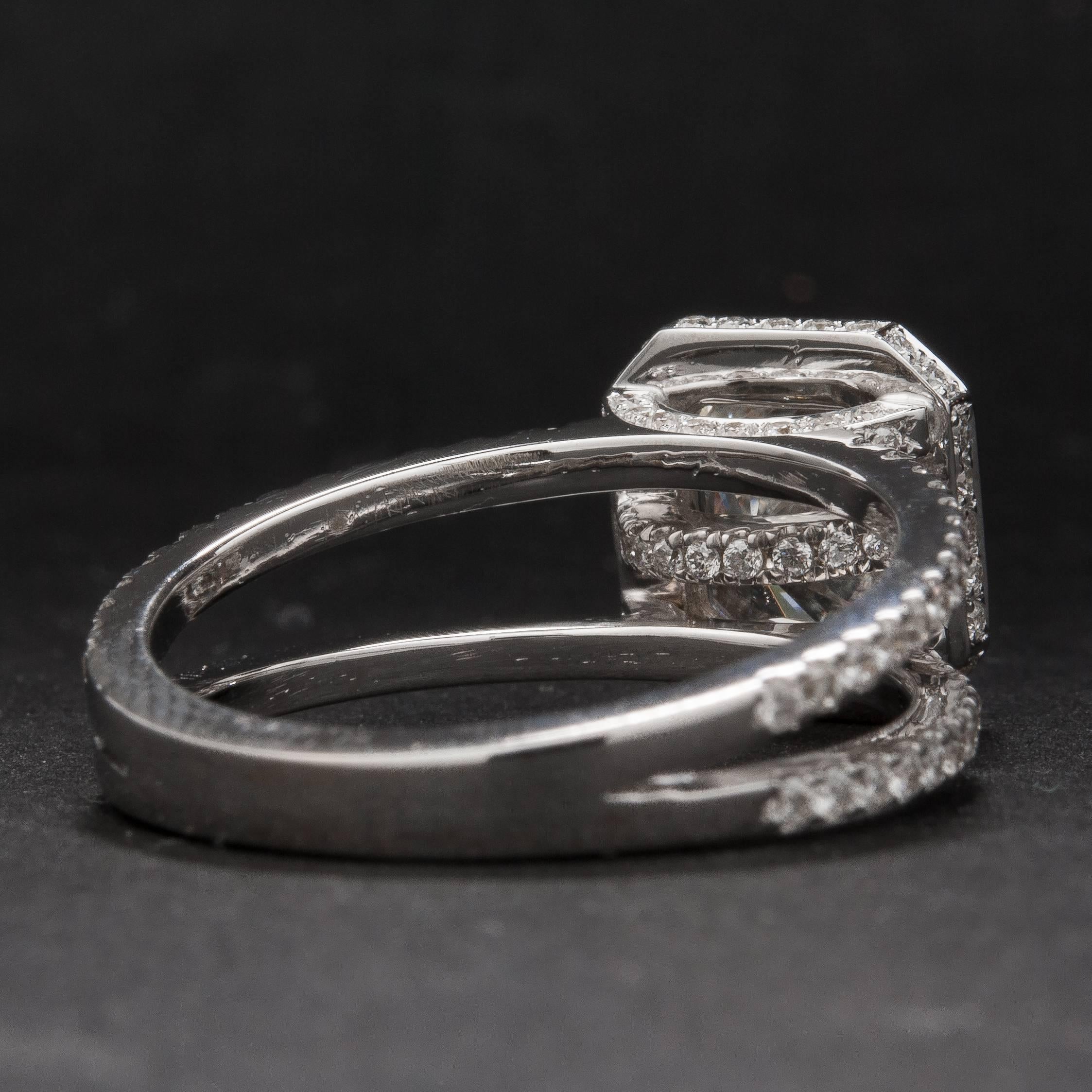 Women's 2.05ct Diamond Split-Shank Ring For Sale