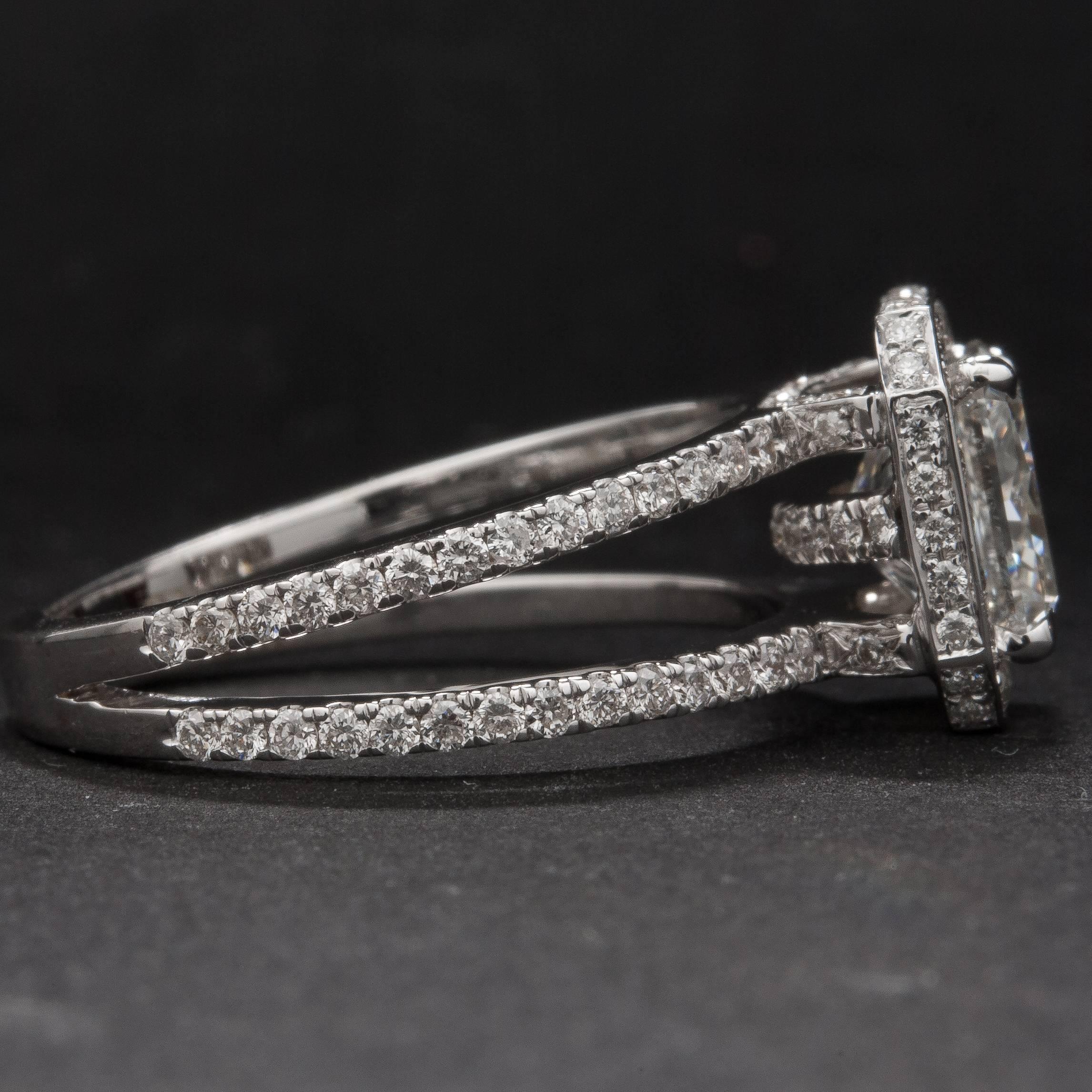 2.05ct Diamond Split-Shank Ring In New Condition For Sale In Carmel, CA