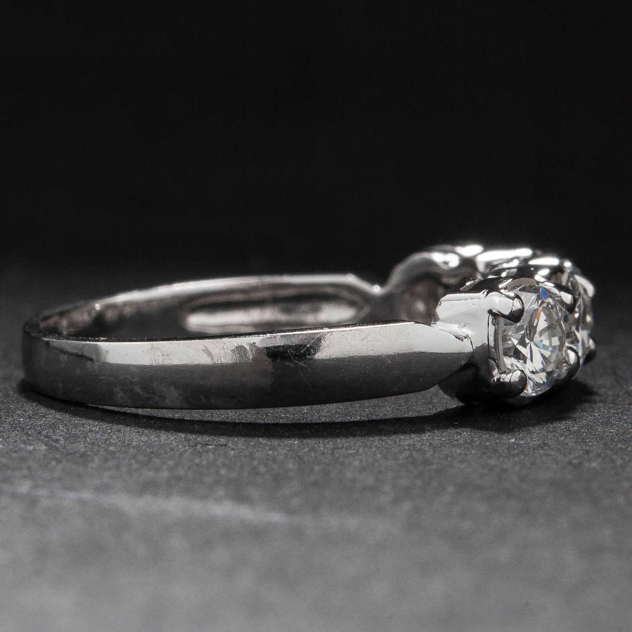 Five-Stone 1.37ctw Diamond Band In Excellent Condition For Sale In Carmel, CA