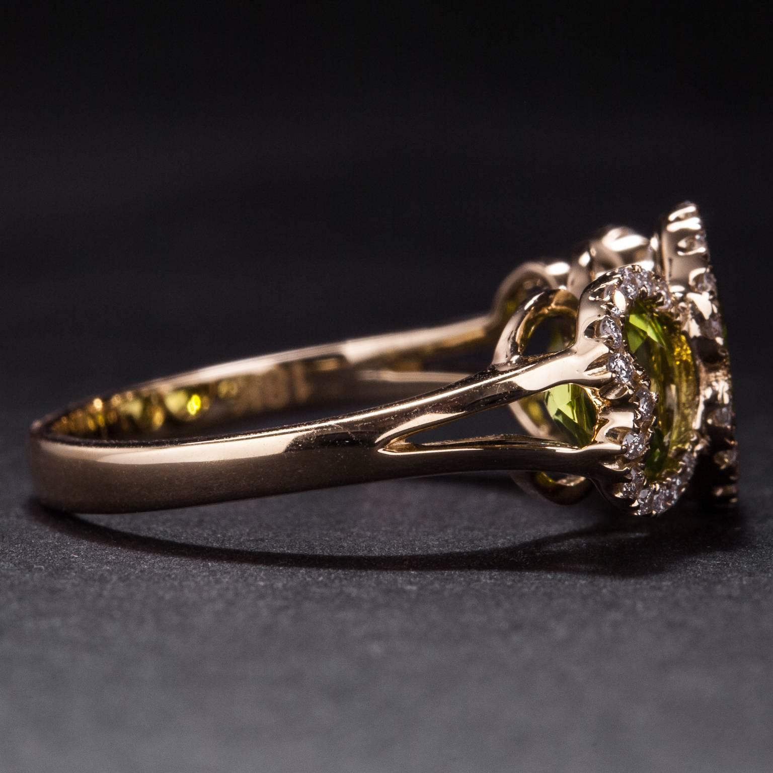 4.20ctw Peridot and Diamond Ring In New Condition In Carmel, CA