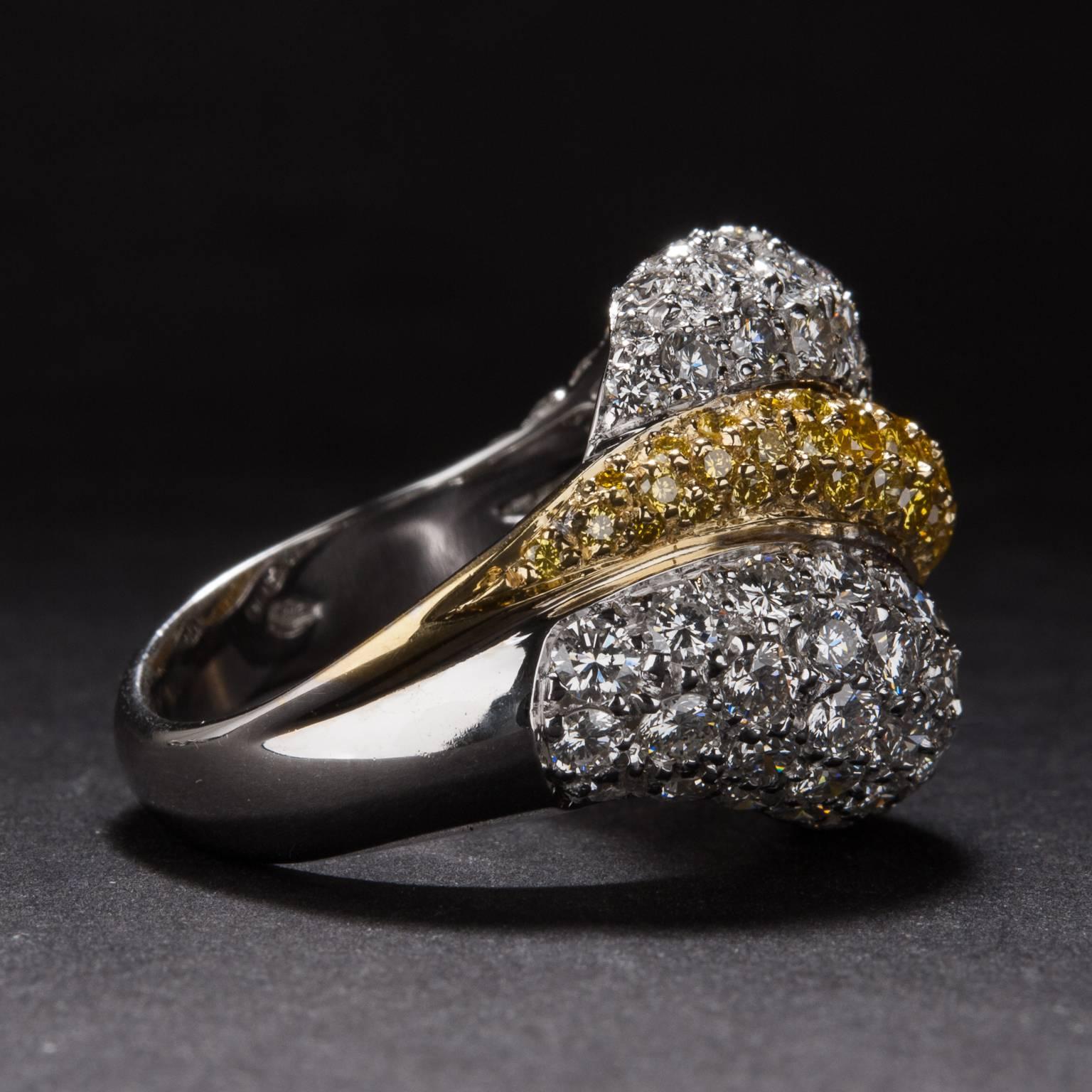 Luca Carati White & Yellow Diamond Two-Tone Gold Ring In Excellent Condition For Sale In Carmel, CA