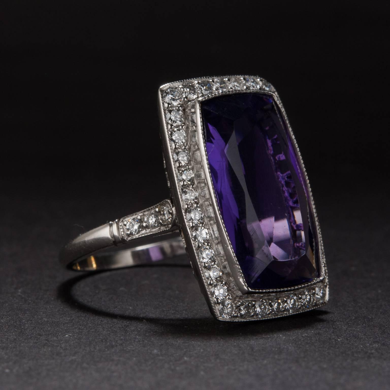 Contemporary 5.95ct Amethyst and Diamond Ring For Sale
