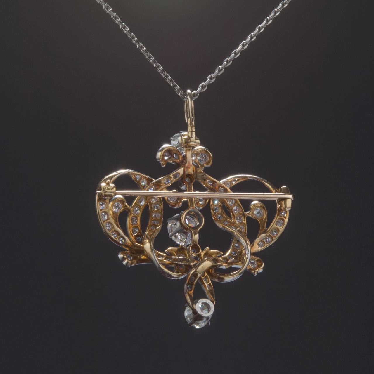 Edwardian Diamond Platinum-on-Gold Pendant/Brooch In Excellent Condition For Sale In Carmel, CA