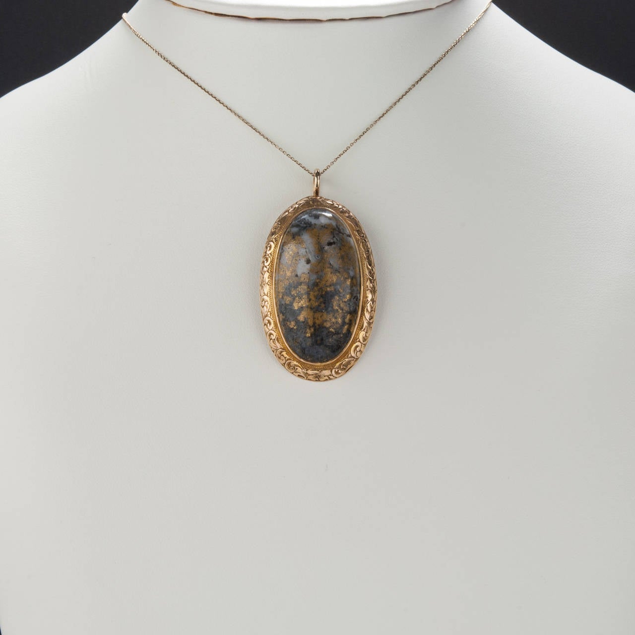 Victorian Quartz Gold Pendant