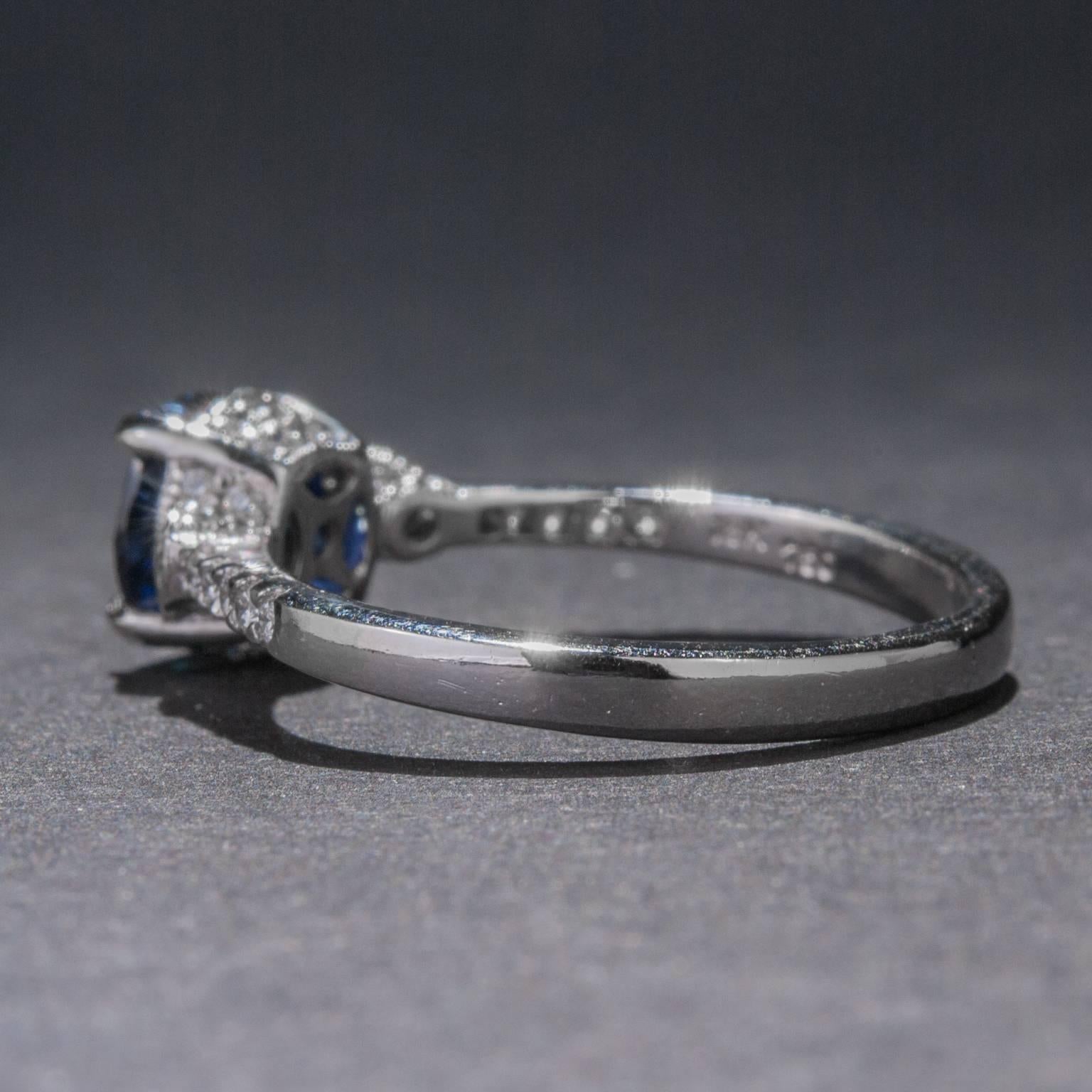 Sapphire Diamond  White Gold Ring In New Condition For Sale In Carmel, CA