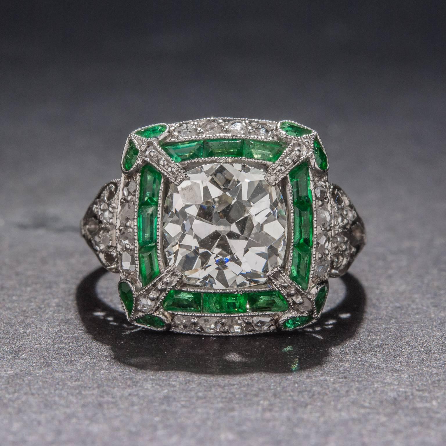Women's 2.50 Carat Diamond and Emerald Ring For Sale