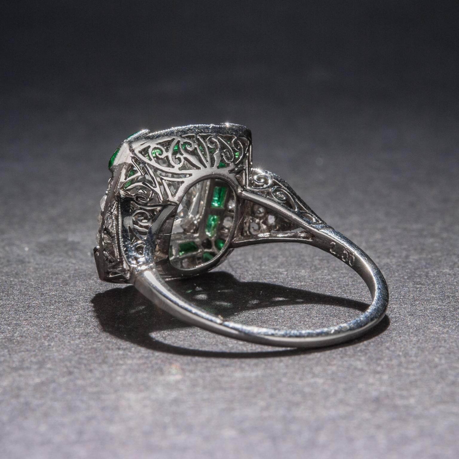 Art Deco 2.50 Carat Diamond and Emerald Ring For Sale