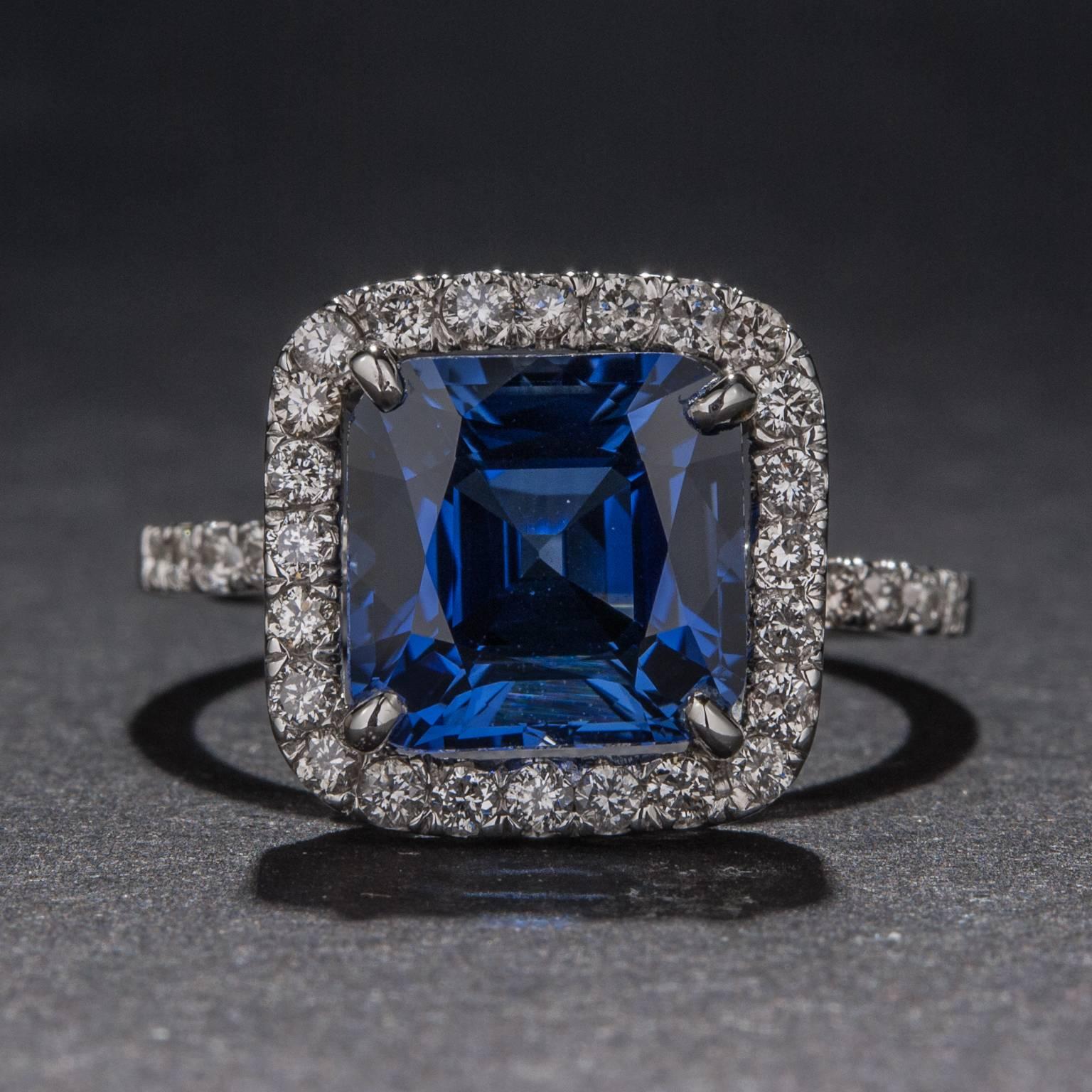 Women's 4.28 Carat Sapphire, Diamond Ring For Sale