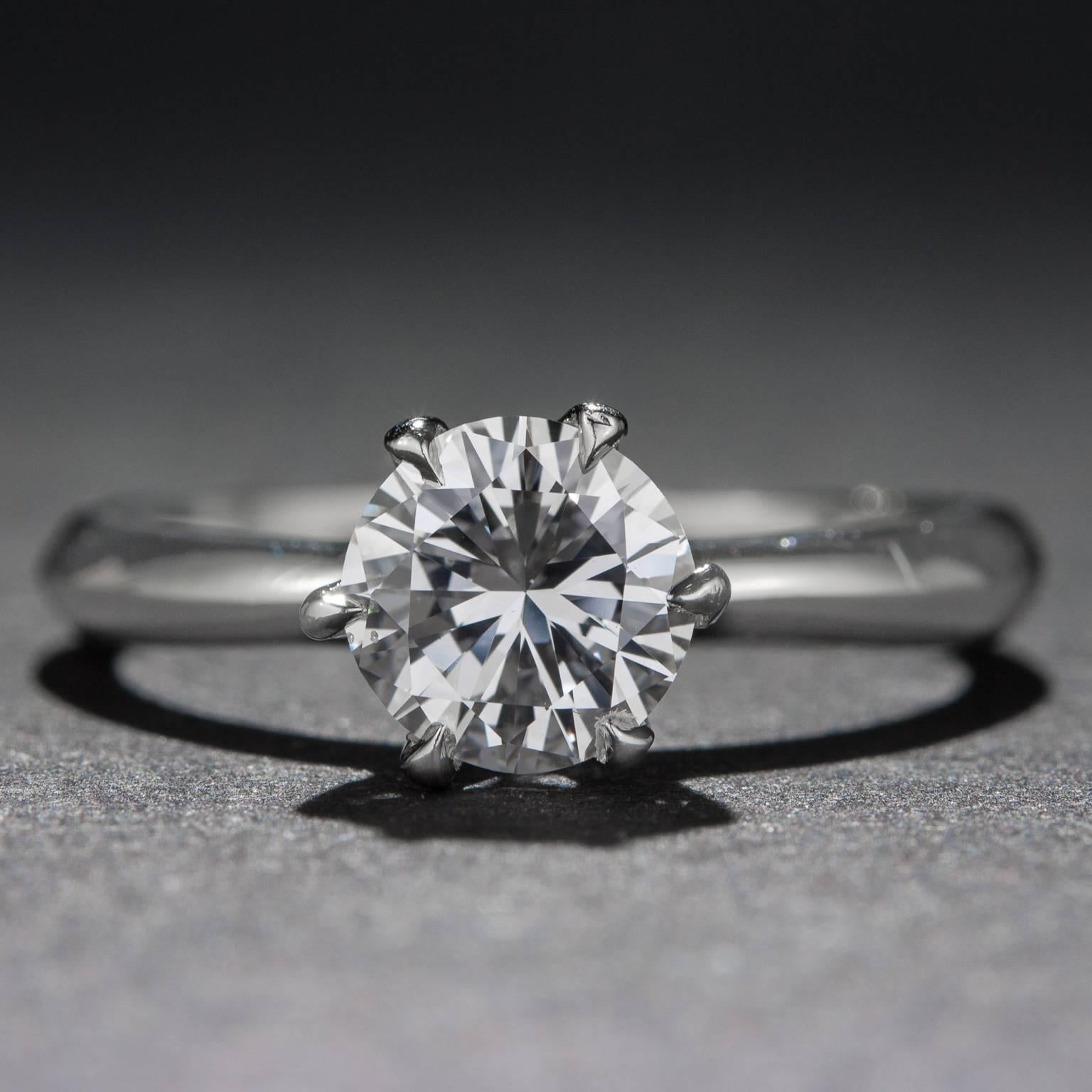 .91 Carat Diamond Platinum Solitaire Ring In Excellent Condition For Sale In Carmel, CA