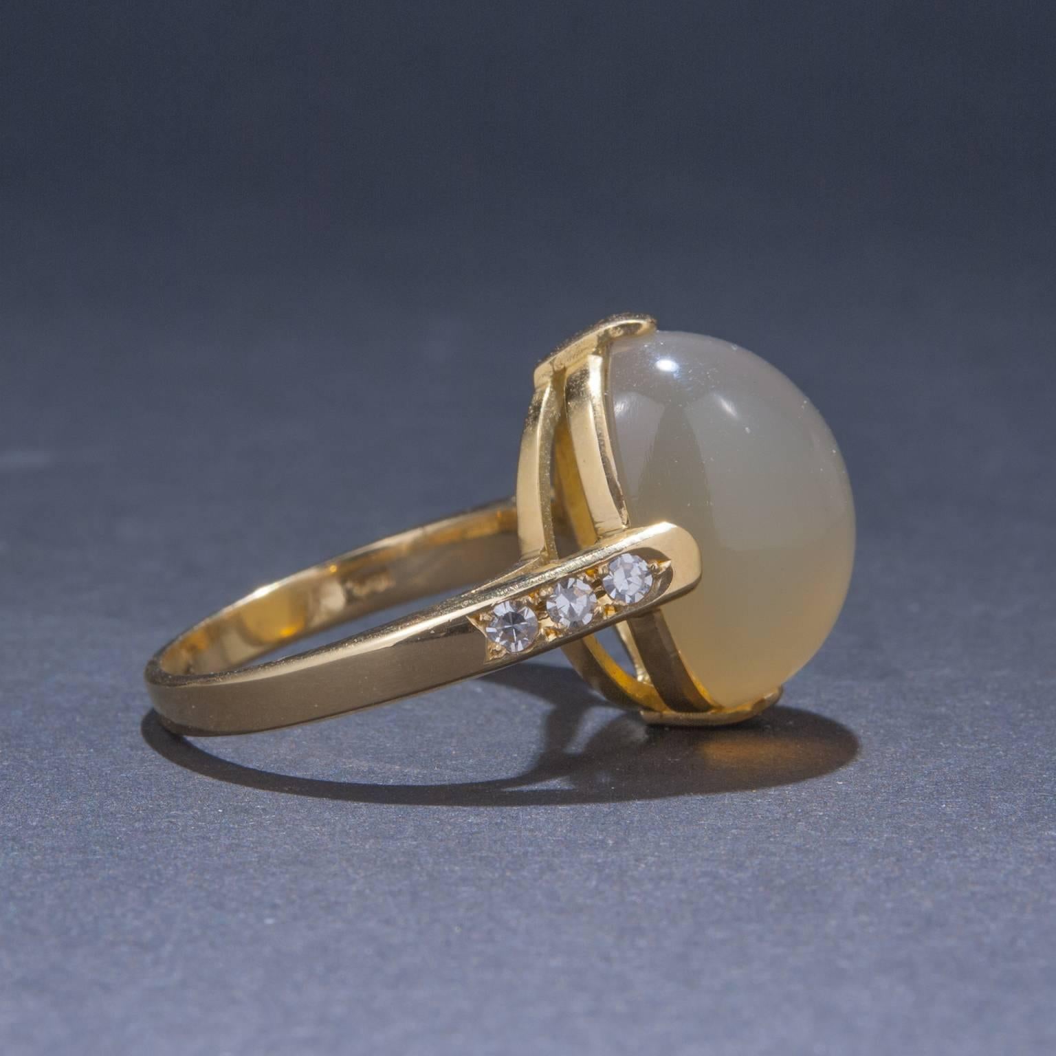 Contemporary Moonstone and Diamond Cocktail Ring For Sale