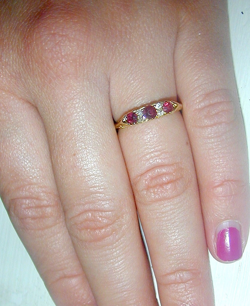 Antique Three Stone Ruby Gold Ring 3