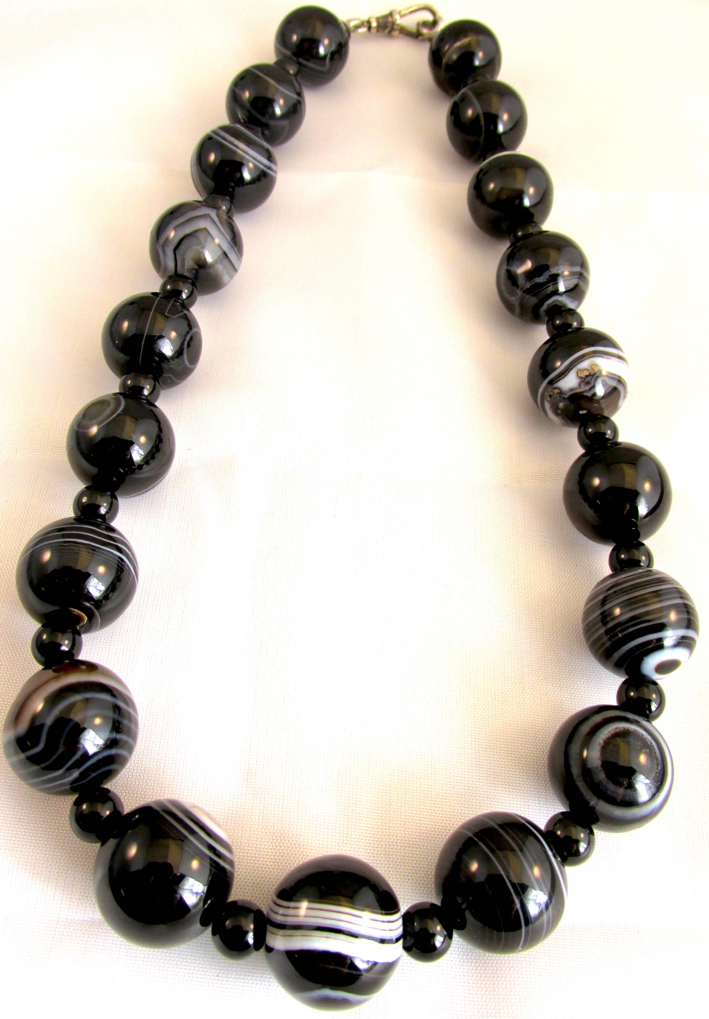 agate beaded necklace