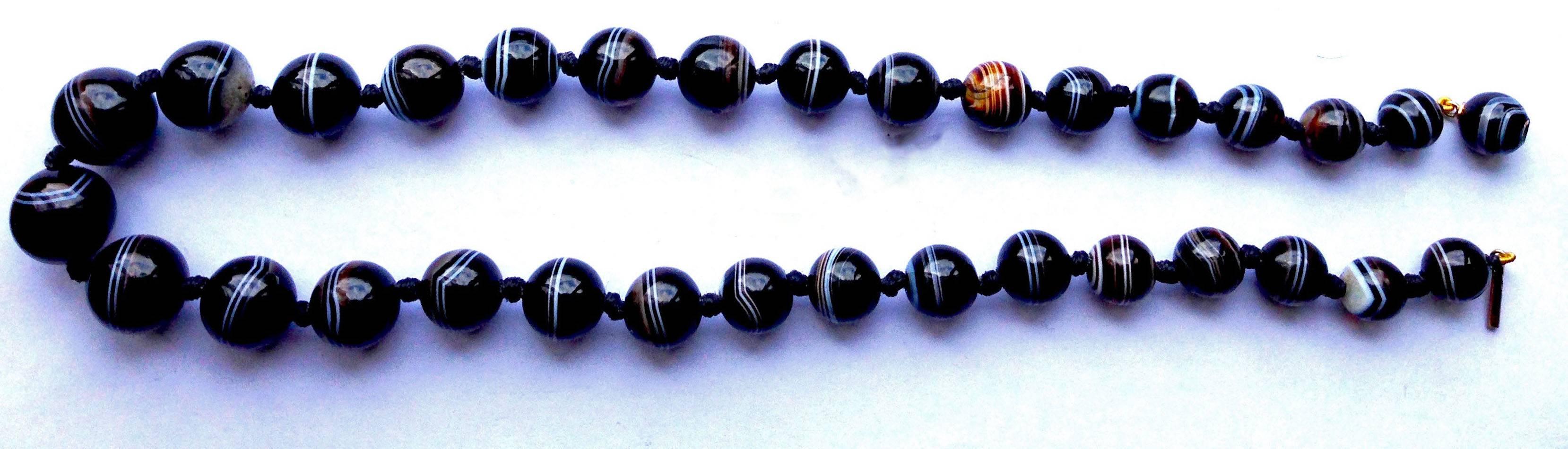 Victorian Antique Banded Agate Bead Necklace For Sale