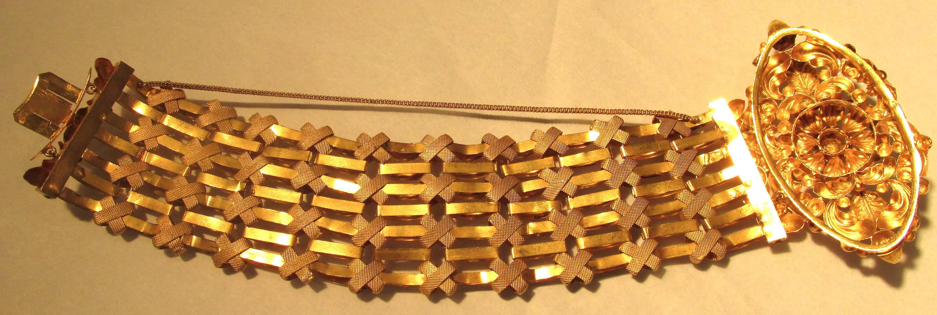 Antique French 18K Gold Cuff Bracelet, c1800bv For Sale 5