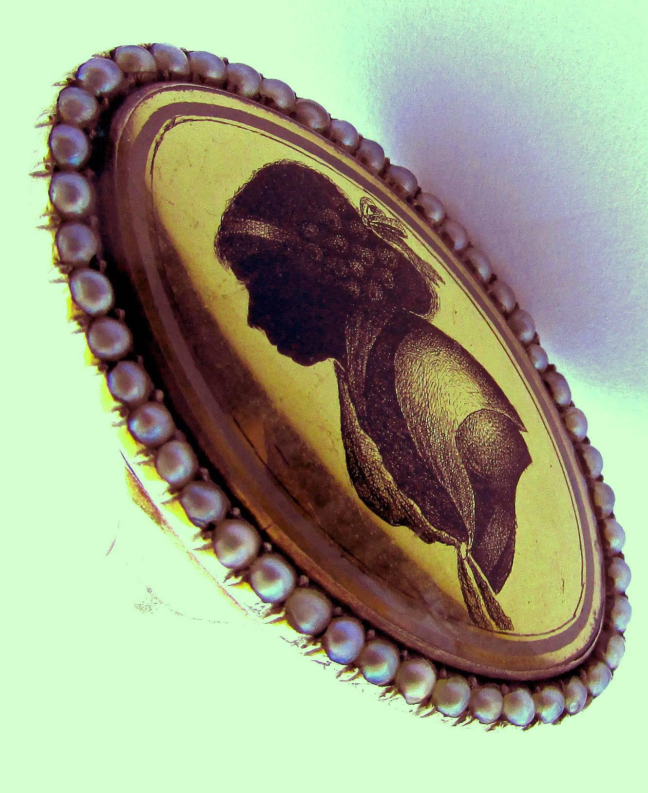 Antique Pearl and Verre Eglomisé  Portrait Ring In Excellent Condition For Sale In Baltimore, MD