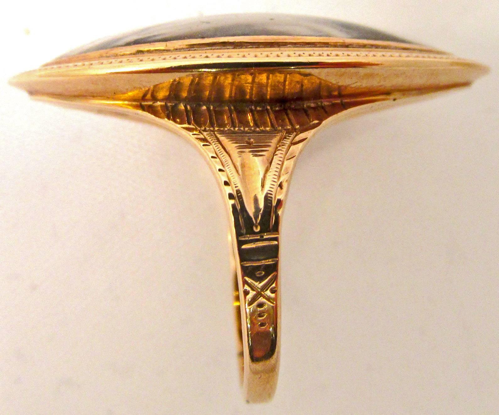 Antique Gold and Hair Memorial Ring In Excellent Condition In Baltimore, MD
