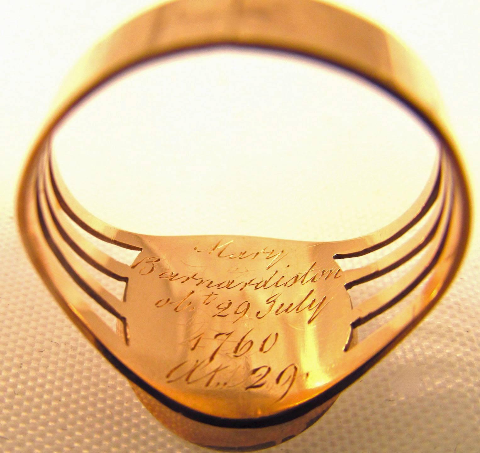Antique  Gold Memorial Ring   In Excellent Condition In Baltimore, MD