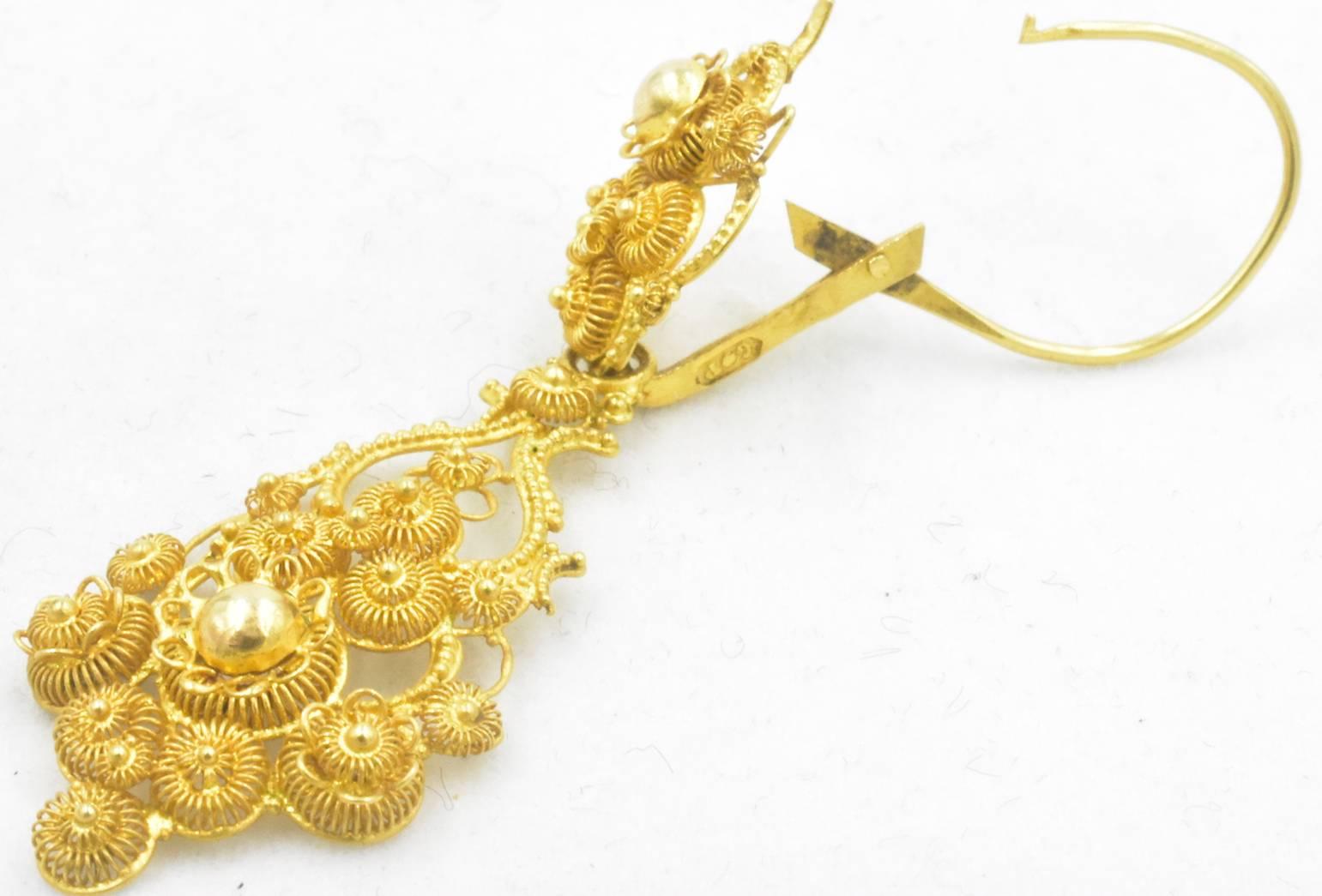 Antique 18 Karat Gold Cannetille Earrings 3