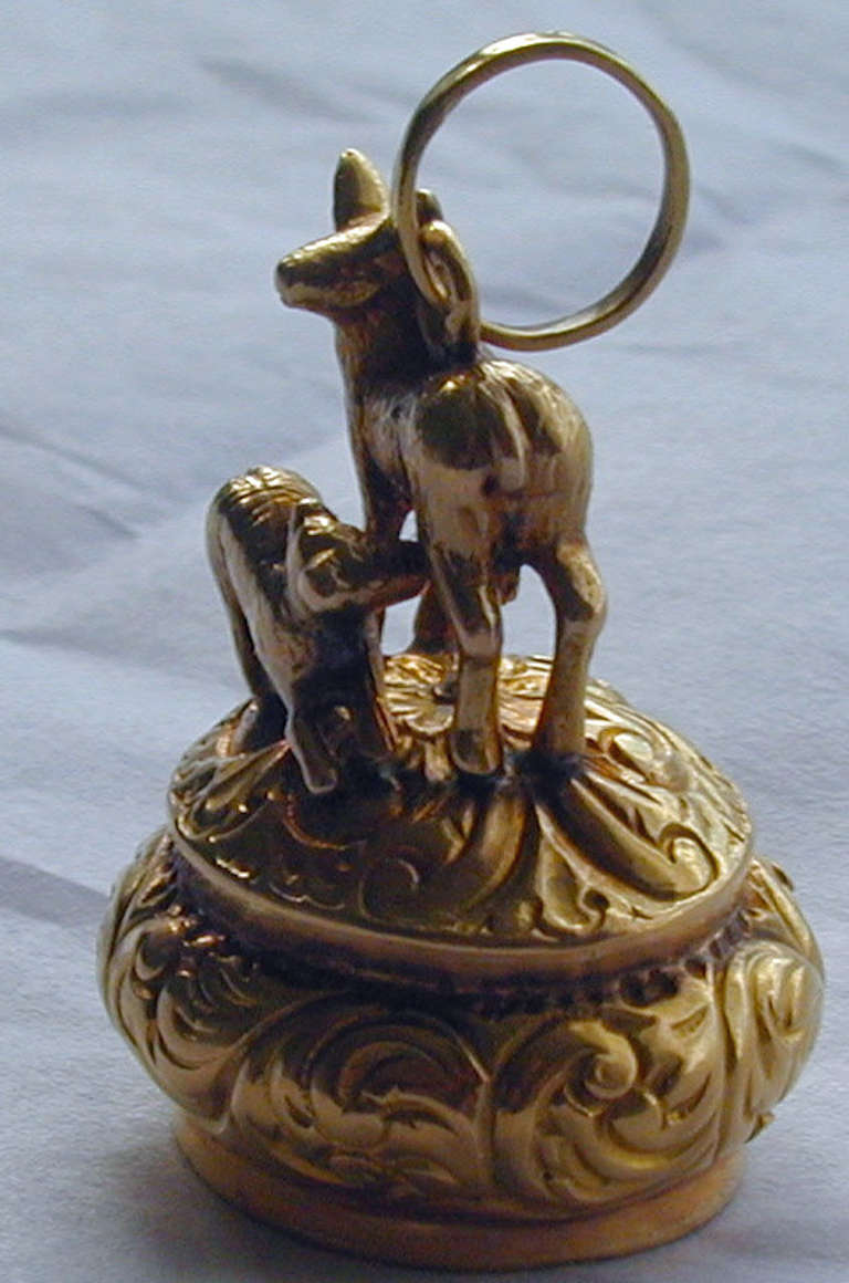 Antique Gold Fob of a Deer and Fawn In Excellent Condition In Baltimore, MD