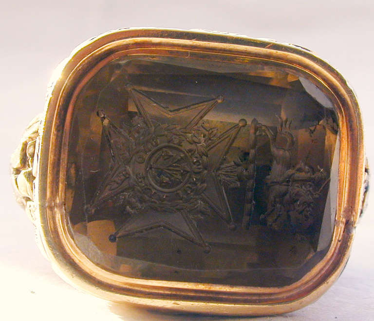 Women's or Men's Antique  Gold Cased Fob